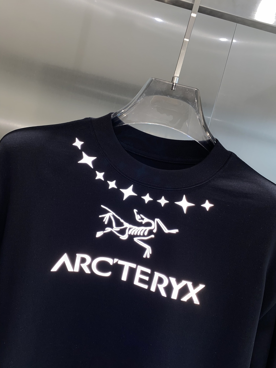 《𝙉𝙚𝙬🤍🖤鸟家》2025秋冬专柜新款 时尚休闲打底衫长袖T恤，精选进口高密度双面拉架棉面料，精致原版l