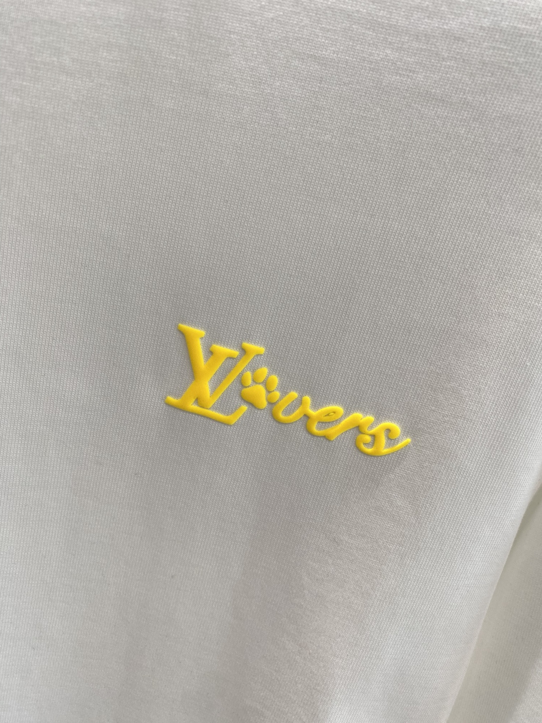 《𝙉𝙚𝙬🤍🖤驴家》2025秋冬专柜新款 时尚休闲打底衫长袖T恤，精选进口高密度双面拉架棉面料，精致原版l