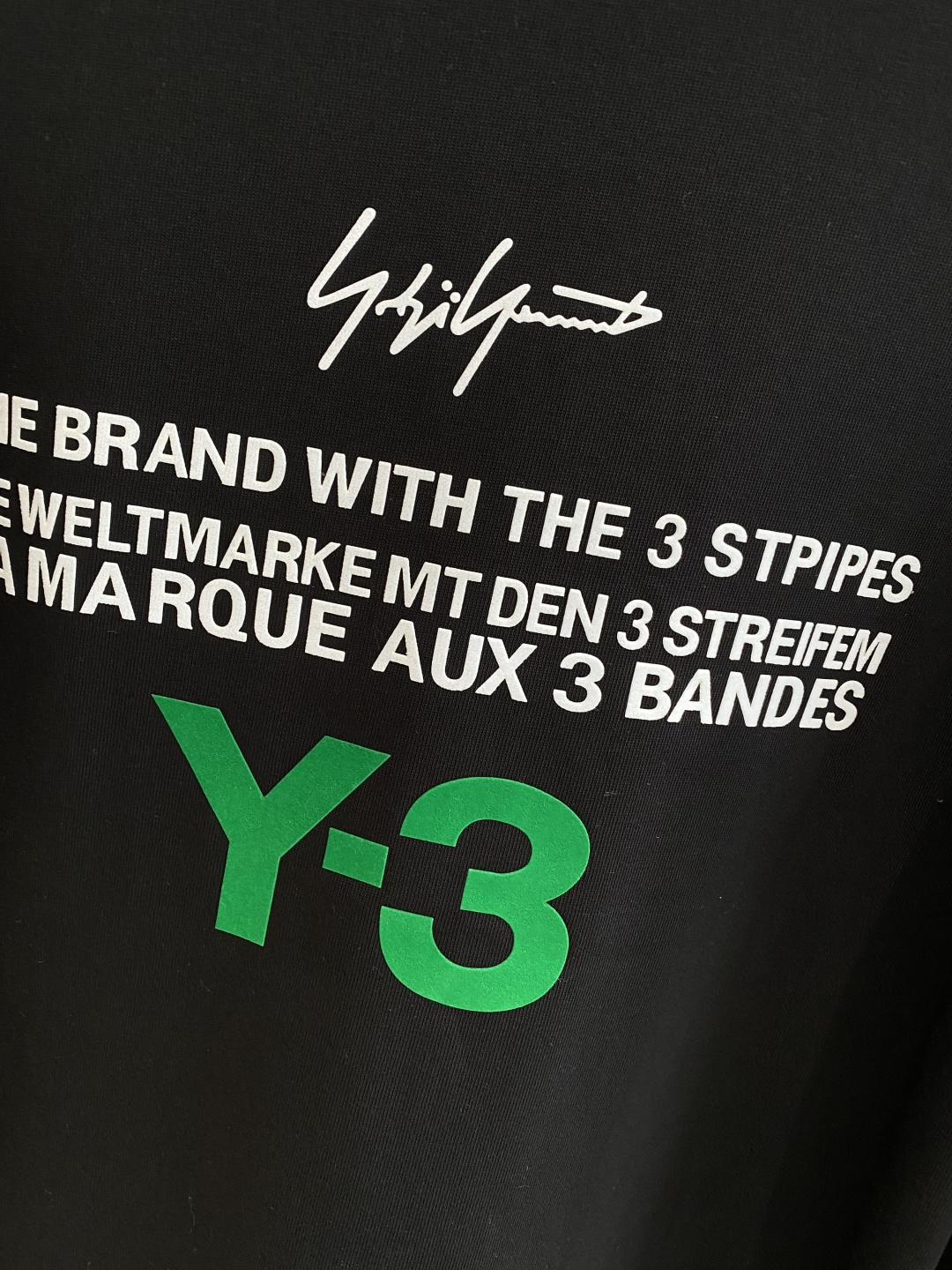 《𝙉𝙚𝙬🤍🖤Y3家》2025秋冬专柜新款 时尚休闲打底衫长袖T恤，精选进口高密度双面拉架棉面料，精致原版