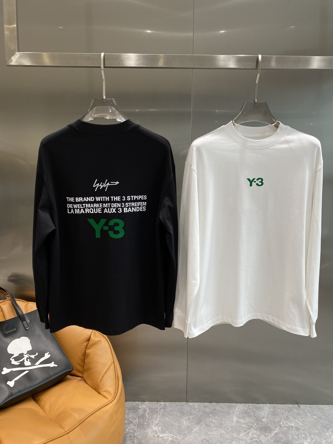 《𝙉𝙚𝙬🤍🖤Y3家》2025秋冬专柜新款 时尚休闲打底衫长袖T恤，精选进口高密度双面拉架棉面料，精致原版