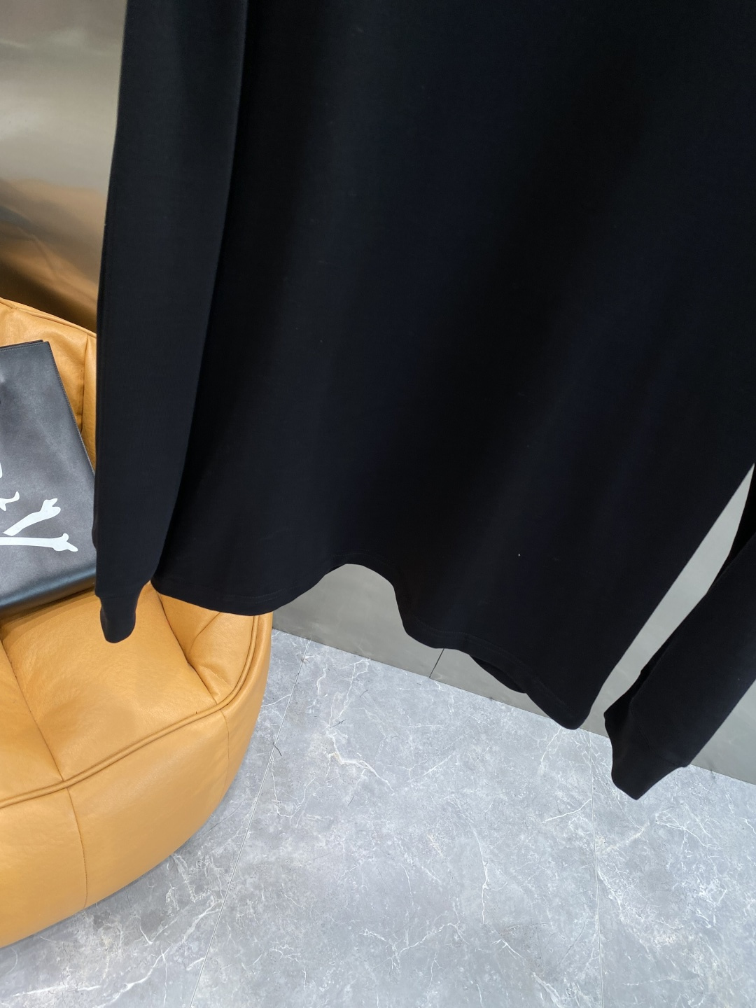 《𝙉𝙚𝙬🤍🖤Y3家》2025秋冬专柜新款 时尚休闲打底衫长袖T恤，精选进口高密度双面拉架棉面料，精致原版