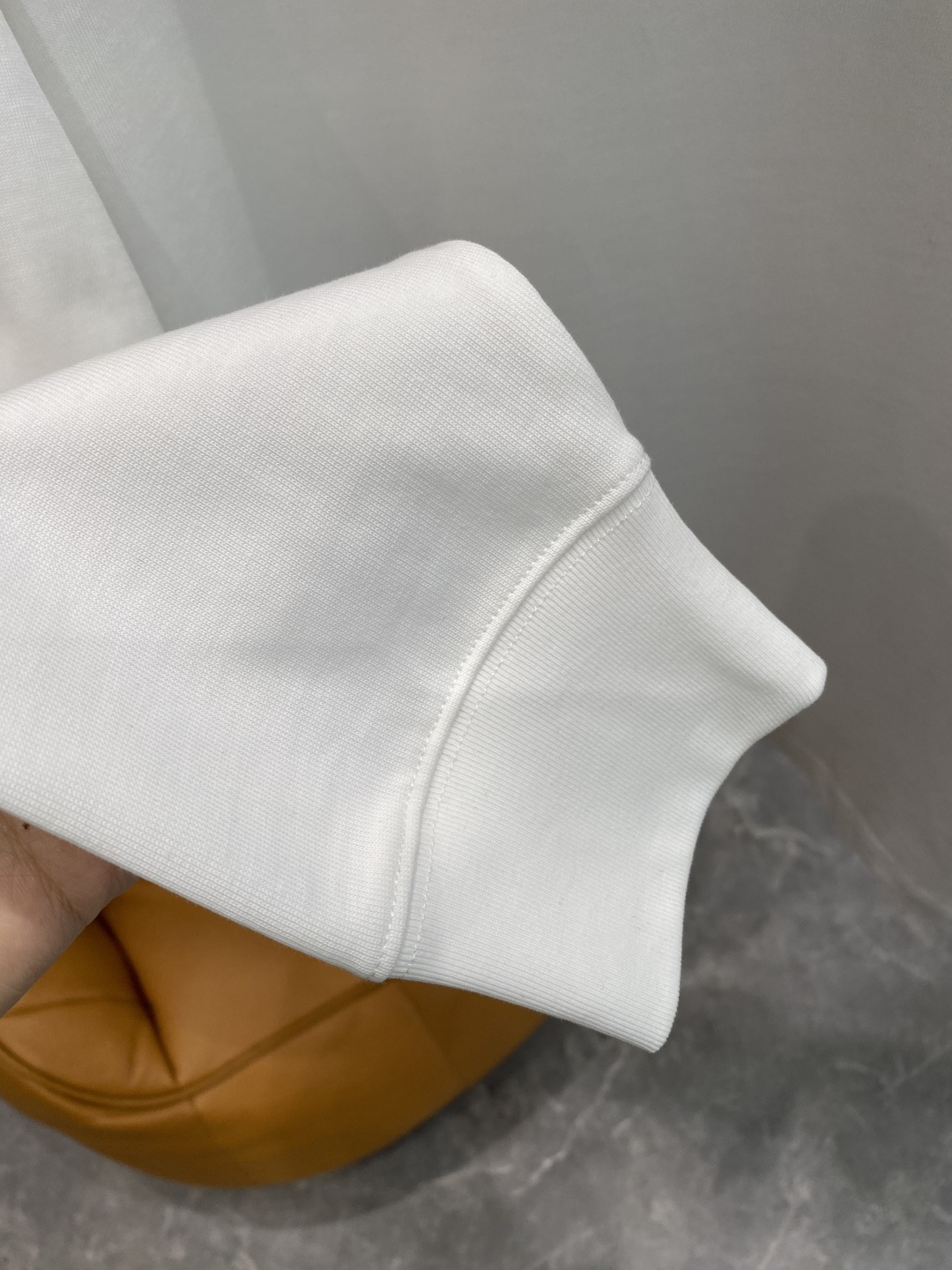 《𝙉𝙚𝙬🤍🖤Y3家》2025秋冬专柜新款 时尚休闲打底衫长袖T恤，精选进口高密度双面拉架棉面料，精致原版