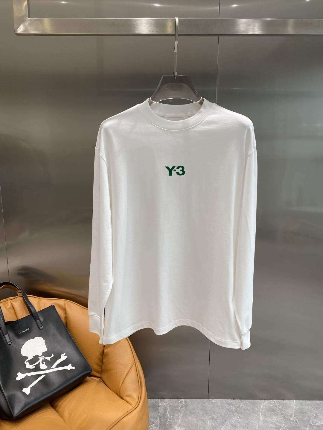 《𝙉𝙚𝙬🤍🖤Y3家》2025秋冬专柜新款 时尚休闲打底衫长袖T恤，精选进口高密度双面拉架棉面料，精致原版