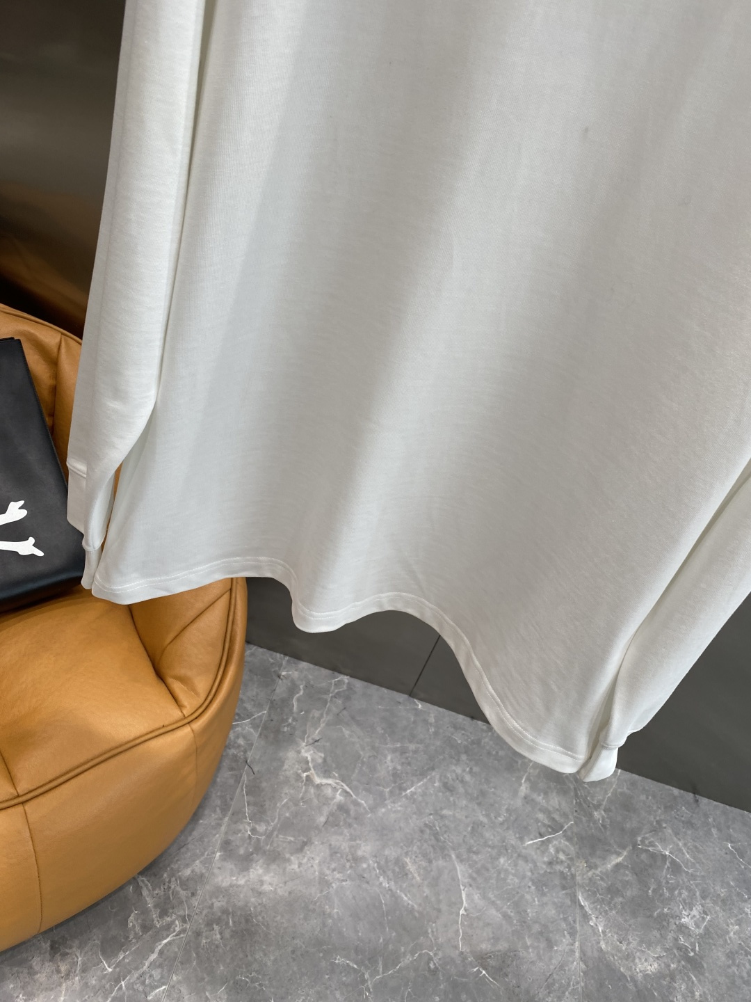 《𝙉𝙚𝙬🤍🖤Y3家》2025秋冬专柜新款 时尚休闲打底衫长袖T恤，精选进口高密度双面拉架棉面料，精致原版