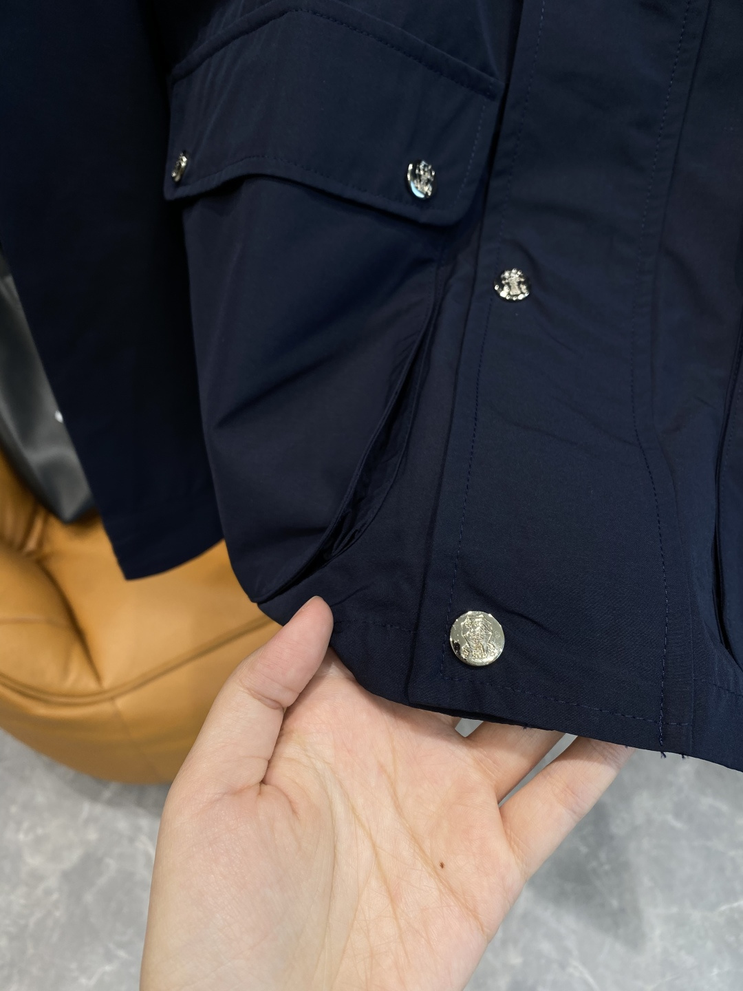 《𝙉𝙚𝙬🤍🖤布鲁家》25ss早秋风衣夹克外套爆款 秋冬专柜新款休闲时尚夹克外套！超前卫设计风格 细腻舒适