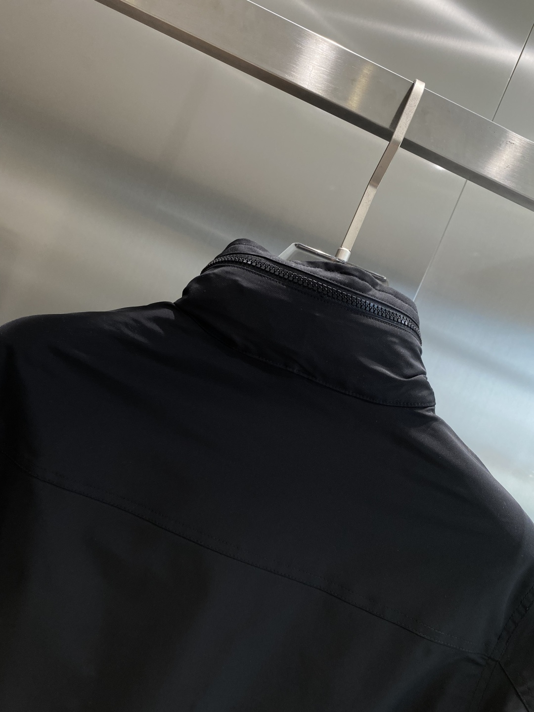 《𝙉𝙚𝙬🤍🖤蒙家》25ss早秋风衣夹克外套爆款 秋冬专柜新款休闲时尚夹克外套！超前卫设计风格 细腻舒适 