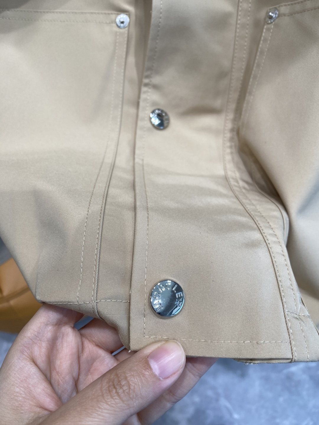 《𝙉𝙚𝙬🤍🖤蒙家》25ss早秋风衣夹克外套爆款 秋冬专柜新款休闲时尚夹克外套！超前卫设计风格 细腻舒适 