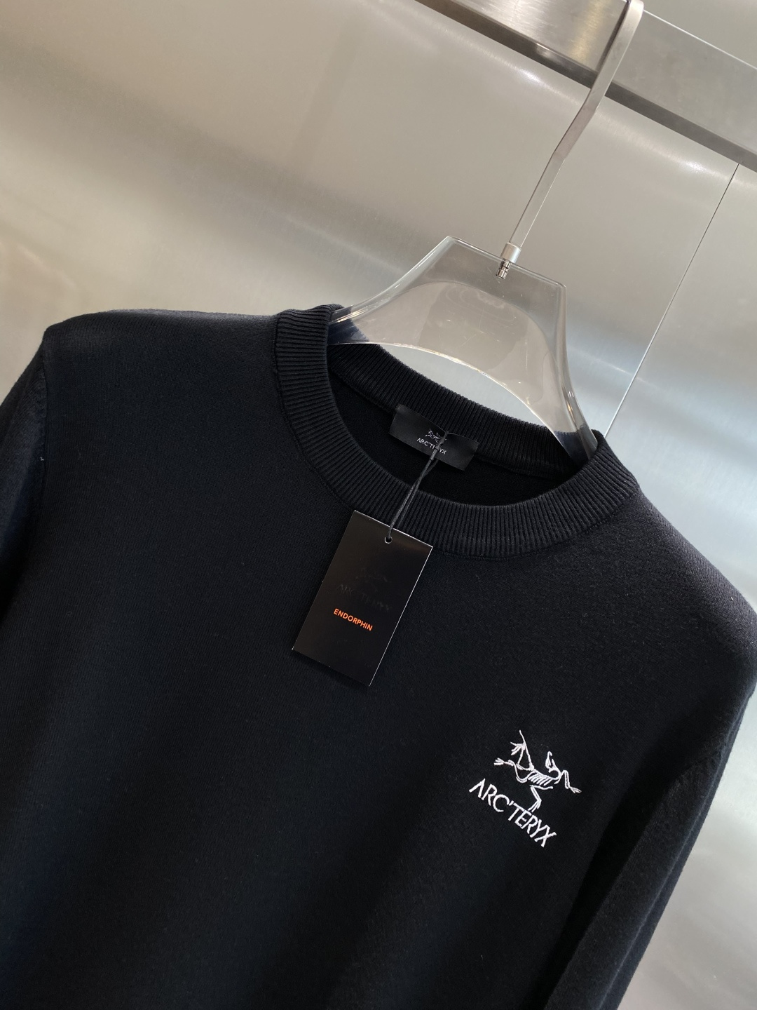 《𝙉𝙚𝙬🤍🖤鸟家》2025秋冬新款毛衣 高品质意大利进口面料，高密度针织，时尚百搭毛衣，帅气十足。经典L