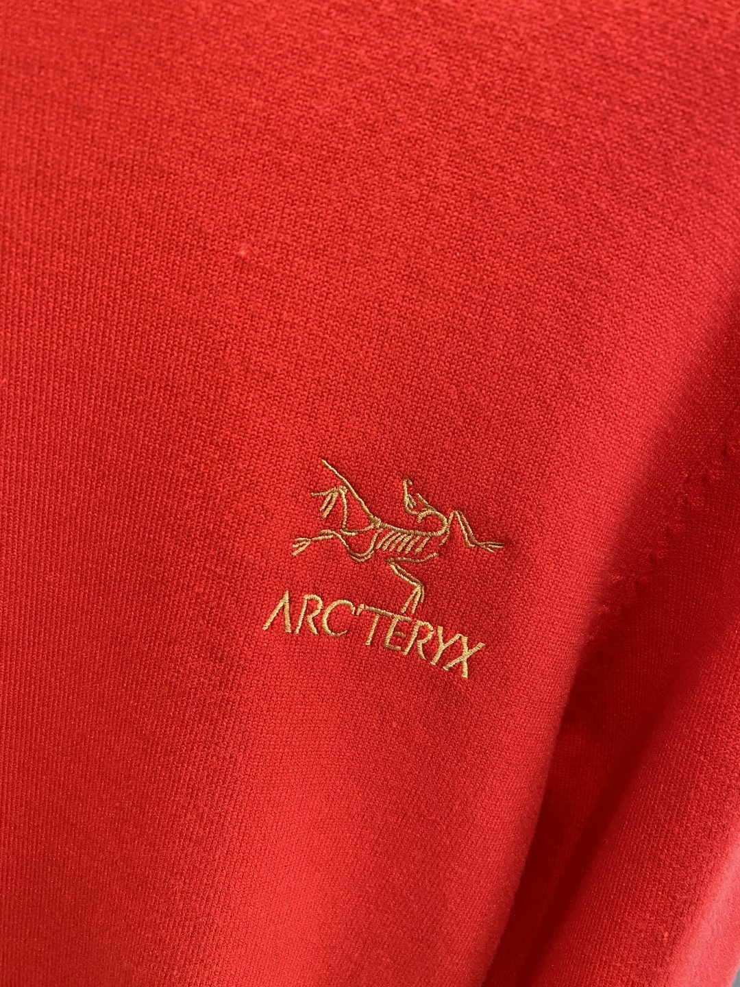 《𝙉𝙚𝙬🤍🖤鸟家》2025秋冬新款毛衣 高品质意大利进口面料，高密度针织，时尚百搭毛衣，帅气十足。经典L