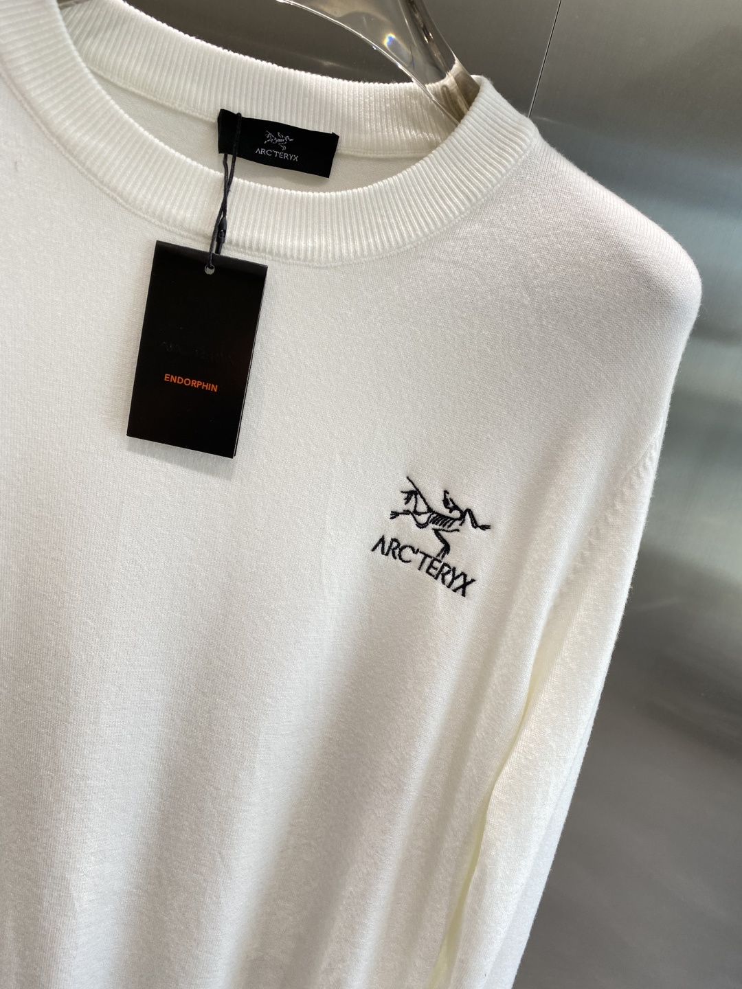 《𝙉𝙚𝙬🤍🖤鸟家》2025秋冬新款毛衣 高品质意大利进口面料，高密度针织，时尚百搭毛衣，帅气十足。经典L