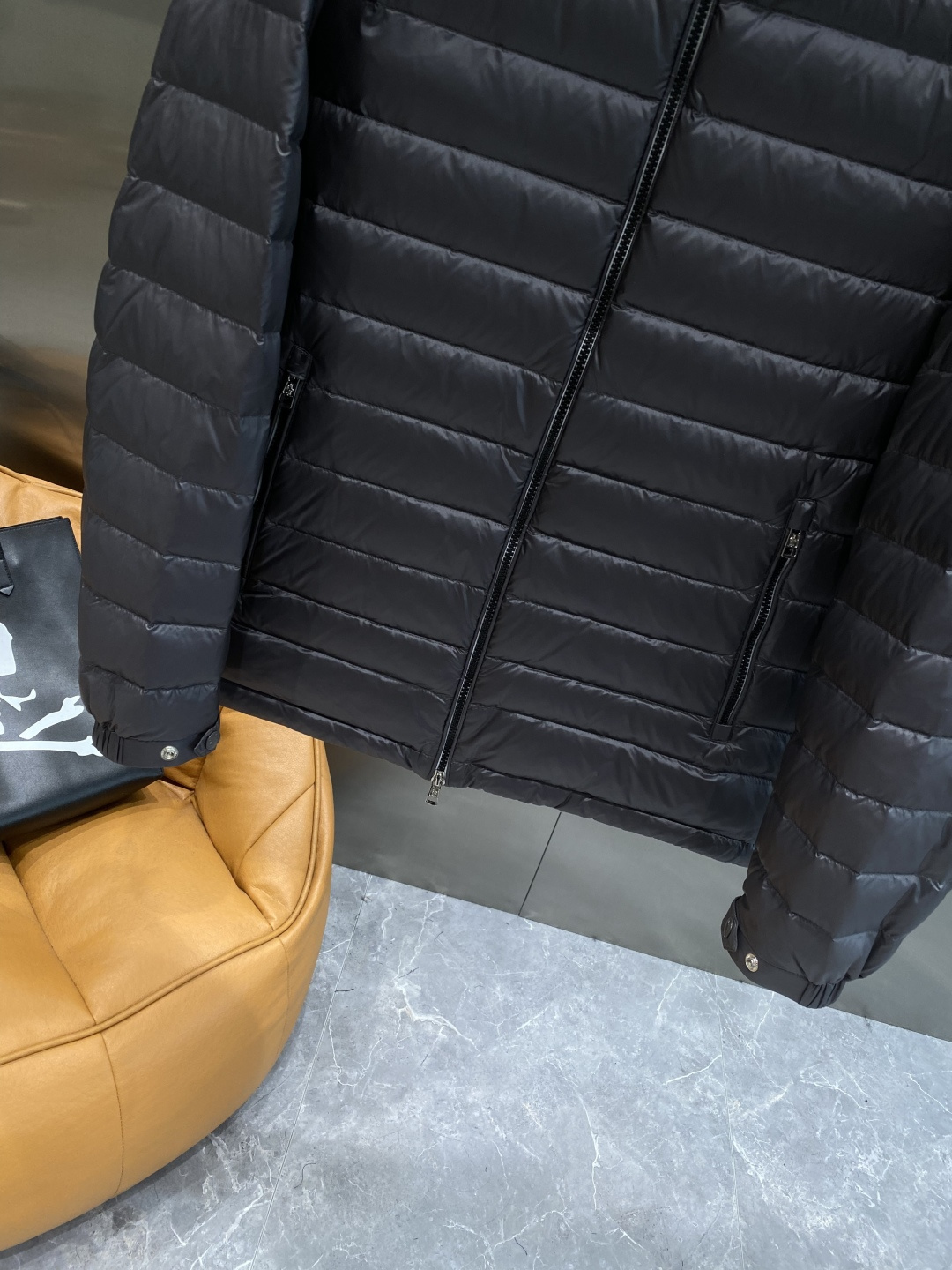 《𝙉𝙚𝙬🤍🖤蒙家》代购正品级别秋冬新款羽绒服 原版1:1订制五金配件全进口原版定制 欢迎专柜对比 绝对的