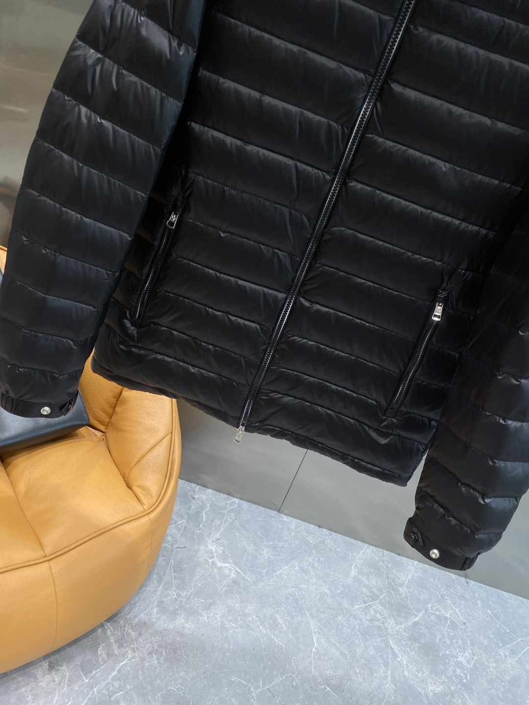 《𝙉𝙚𝙬🤍🖤蒙家》代购正品级别秋冬新款羽绒服 原版1:1订制五金配件全进口原版定制 欢迎专柜对比 绝对的