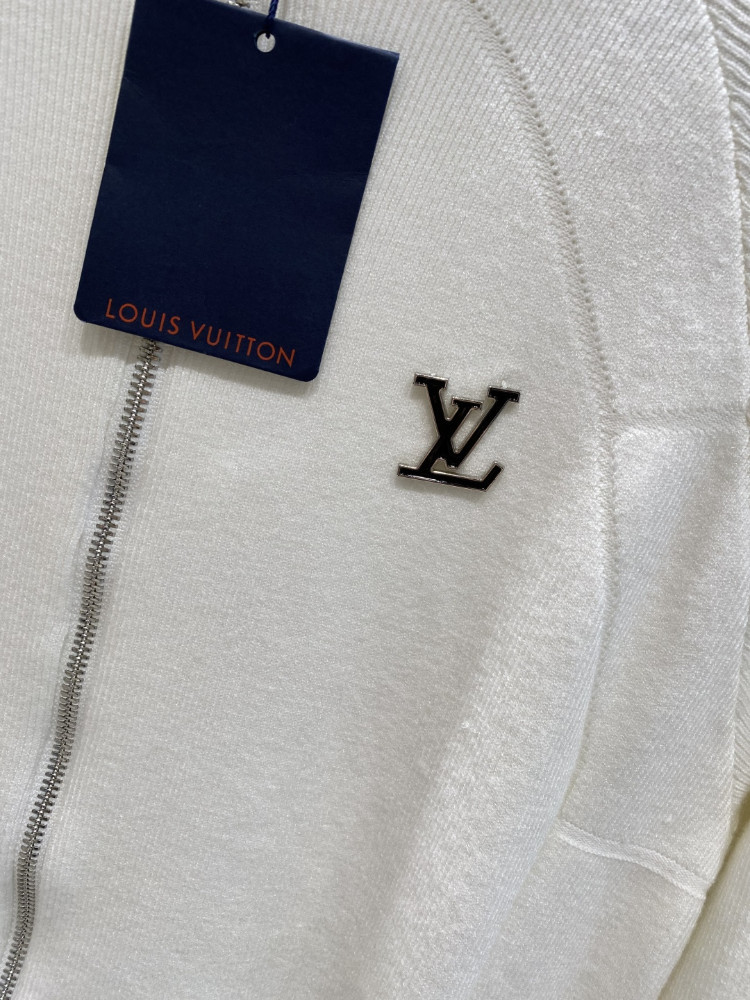 《𝙉𝙚𝙬🤍🖤驴家》25ss秋冬 最新最顶级开衫羊毛针织衫开衫毛衣，精致配色融合新款潮套头衫，最顶级的品质