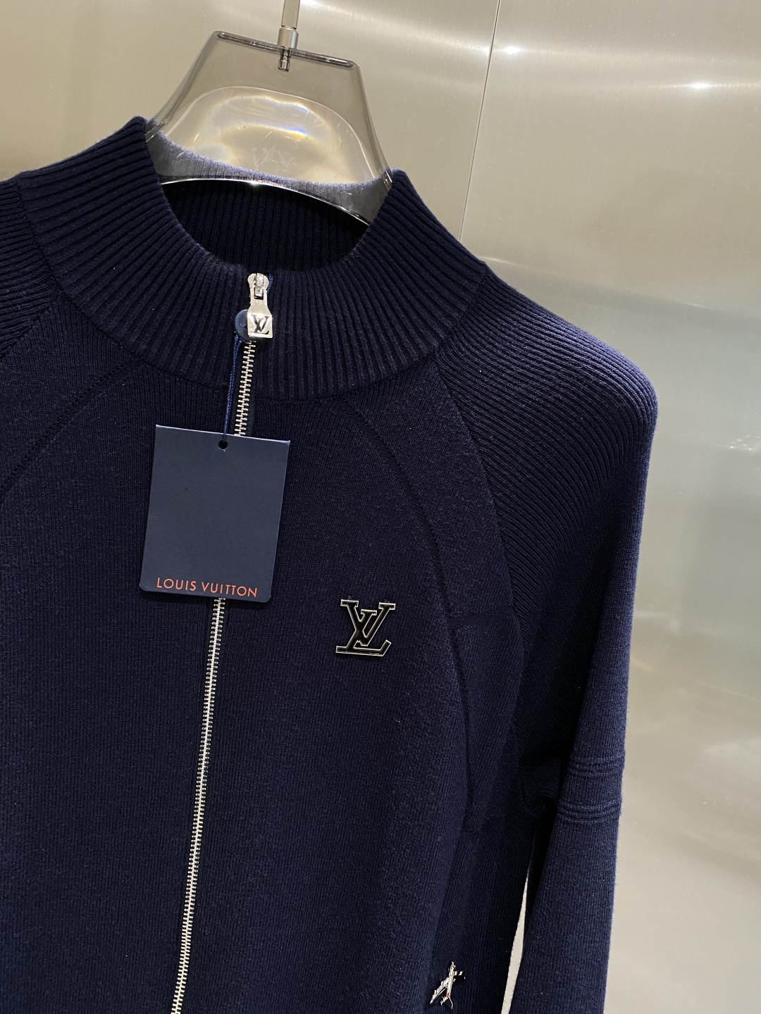 《𝙉𝙚𝙬🤍🖤驴家》25ss秋冬 最新最顶级开衫羊毛针织衫开衫毛衣，精致配色融合新款潮套头衫，最顶级的品质