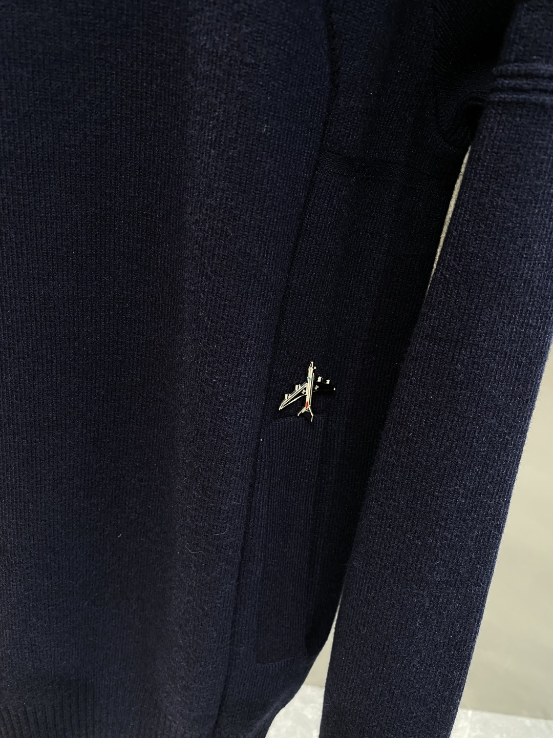 《𝙉𝙚𝙬🤍🖤驴家》25ss秋冬 最新最顶级开衫羊毛针织衫开衫毛衣，精致配色融合新款潮套头衫，最顶级的品质