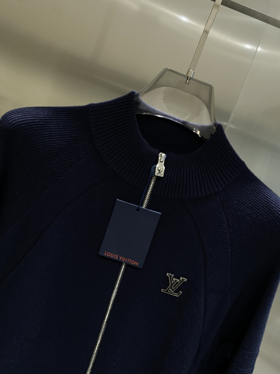 《𝙉𝙚𝙬🤍🖤驴家》25ss秋冬 最新最顶级开衫羊毛针织衫开衫毛衣，精致配色融合新款潮套头衫，最顶级的品质