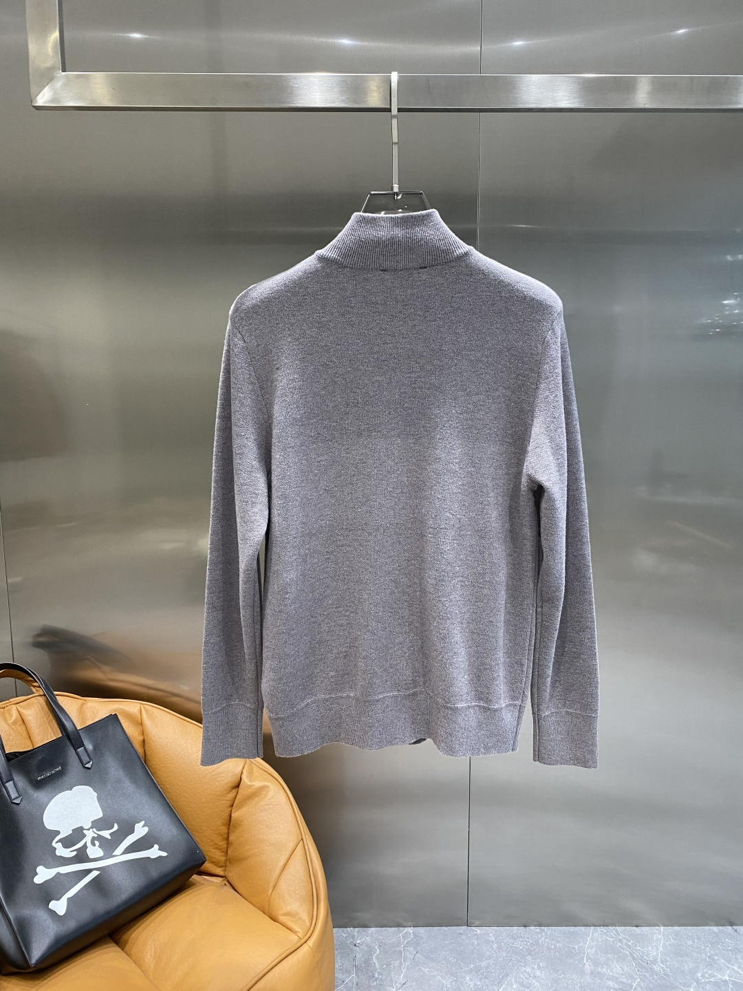 《𝙉𝙚𝙬🤍🖤古家》2025秋冬新款男士羊毛针织开衫外套。专柜在售爆款单品，各大时尚买手明星人手一件的百搭