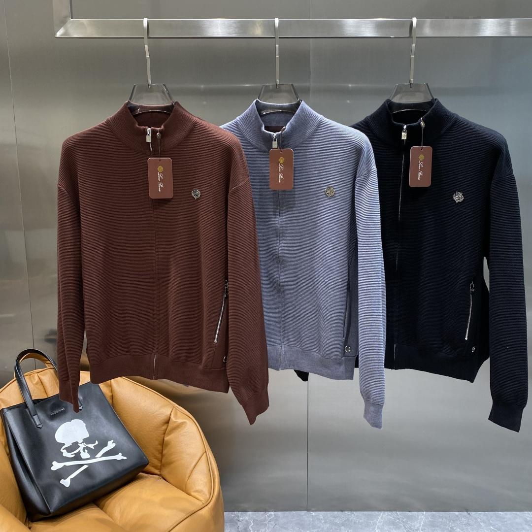 《𝙉𝙚𝙬🤍🖤lP🆕家》开衫新款针织毛衣衫，彰显2025秋冬秀场的 主题。责任采购羊毛成就换季时节的典雅之