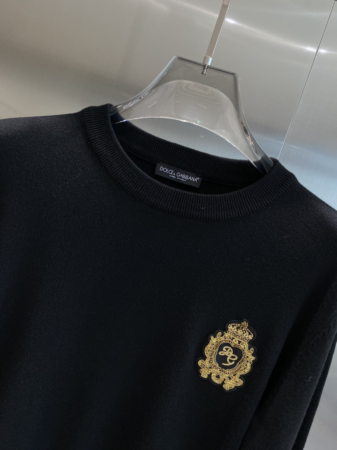 《𝙉𝙚𝙬🤍🖤DG家》2025秋冬新款毛衣 高品质意大利进口面料，高密度针织，时尚百搭毛衣，帅气十足。经典