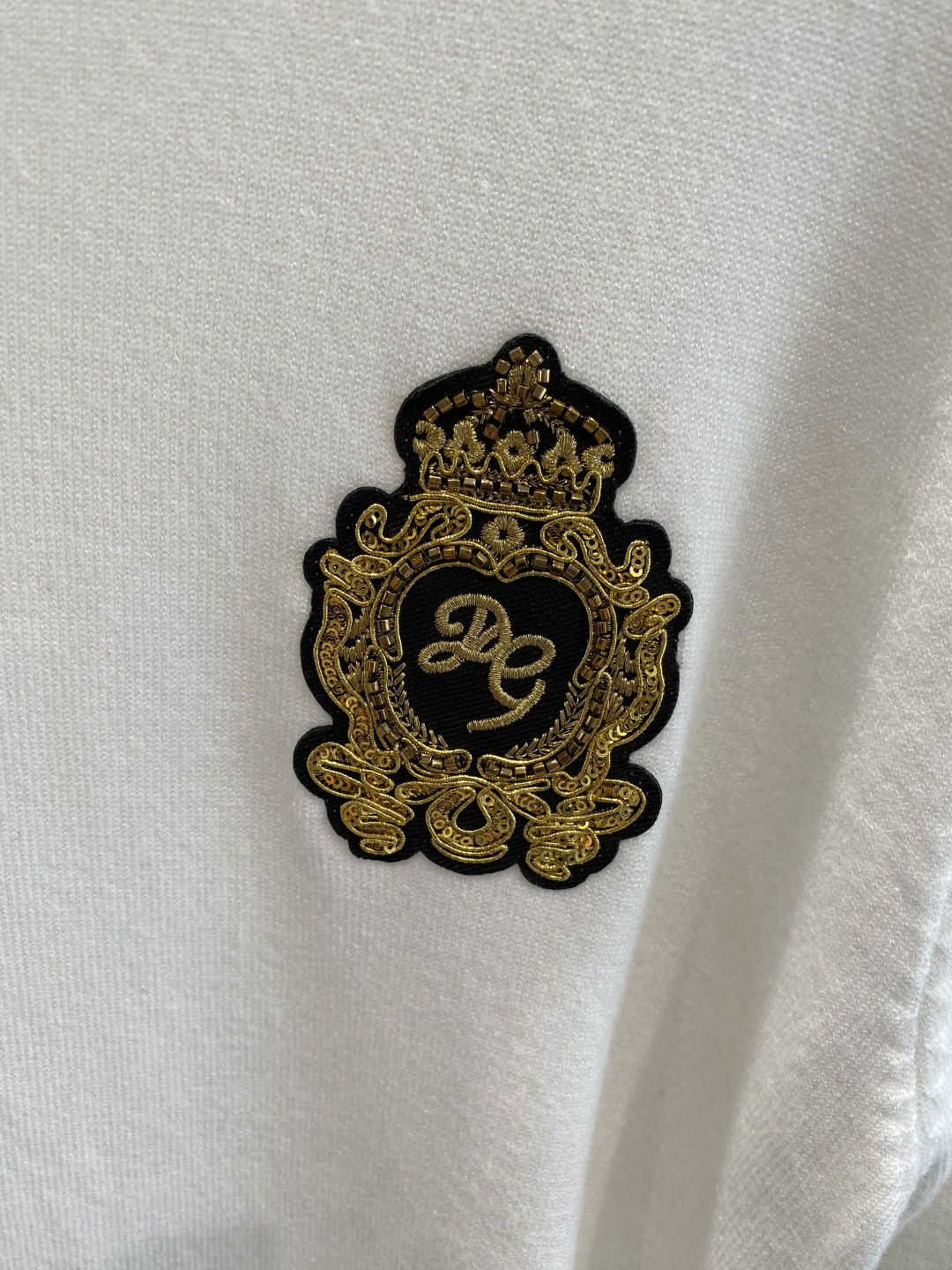 《𝙉𝙚𝙬🤍🖤DG家》2025秋冬新款毛衣 高品质意大利进口面料，高密度针织，时尚百搭毛衣，帅气十足。经典