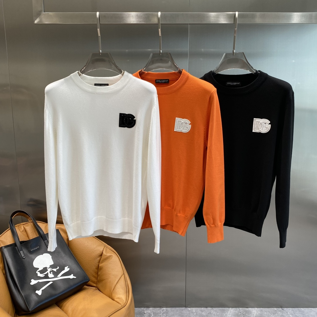 《𝙉𝙚𝙬🤍🖤DG家》2025秋冬新款毛衣 高品质意大利进口面料，高密度针织，时尚百搭毛衣，帅气十足。经典