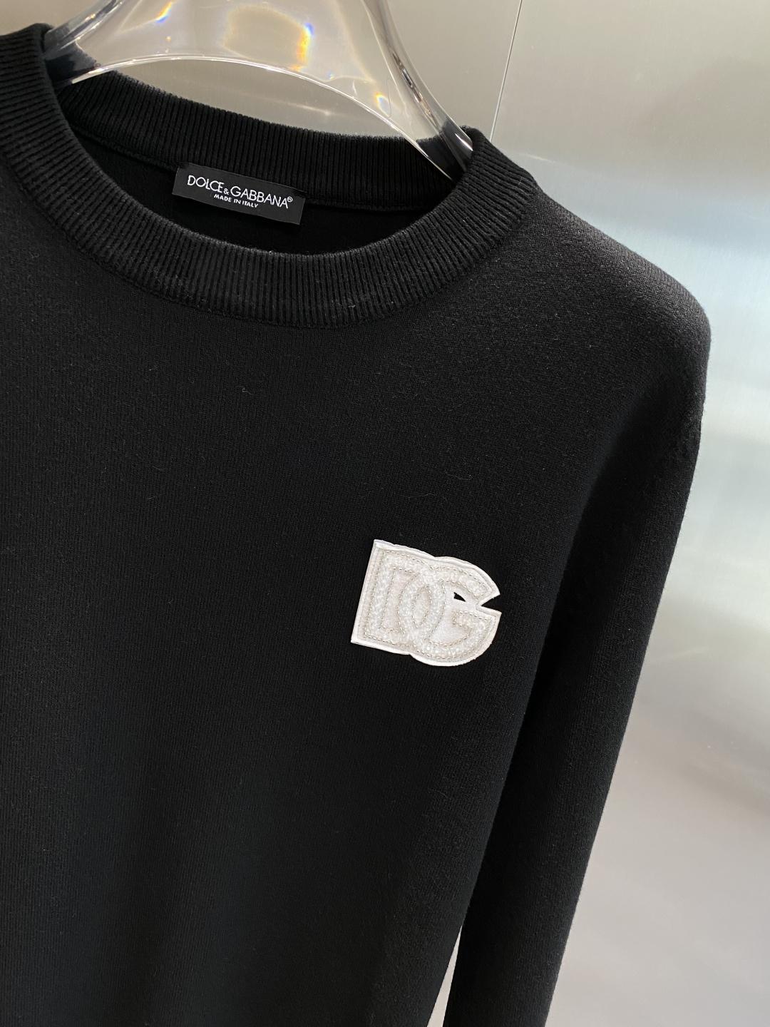 《𝙉𝙚𝙬🤍🖤DG家》2025秋冬新款毛衣 高品质意大利进口面料，高密度针织，时尚百搭毛衣，帅气十足。经典