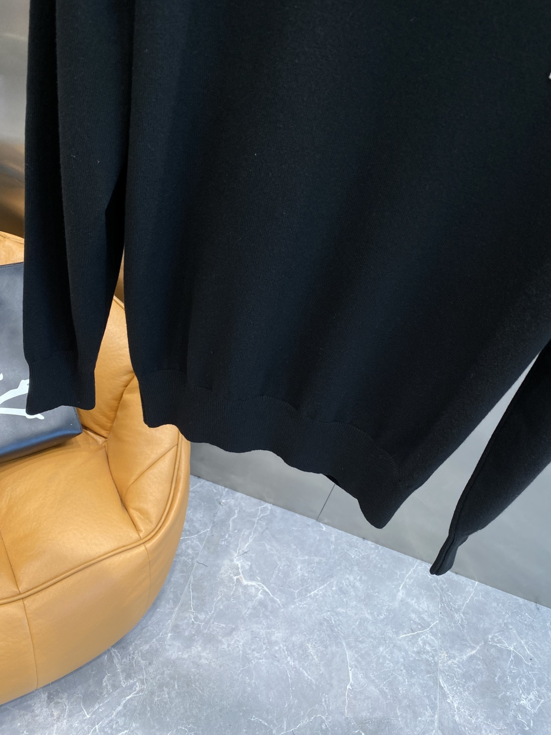 《𝙉𝙚𝙬🤍🖤DG家》2025秋冬新款毛衣 高品质意大利进口面料，高密度针织，时尚百搭毛衣，帅气十足。经典