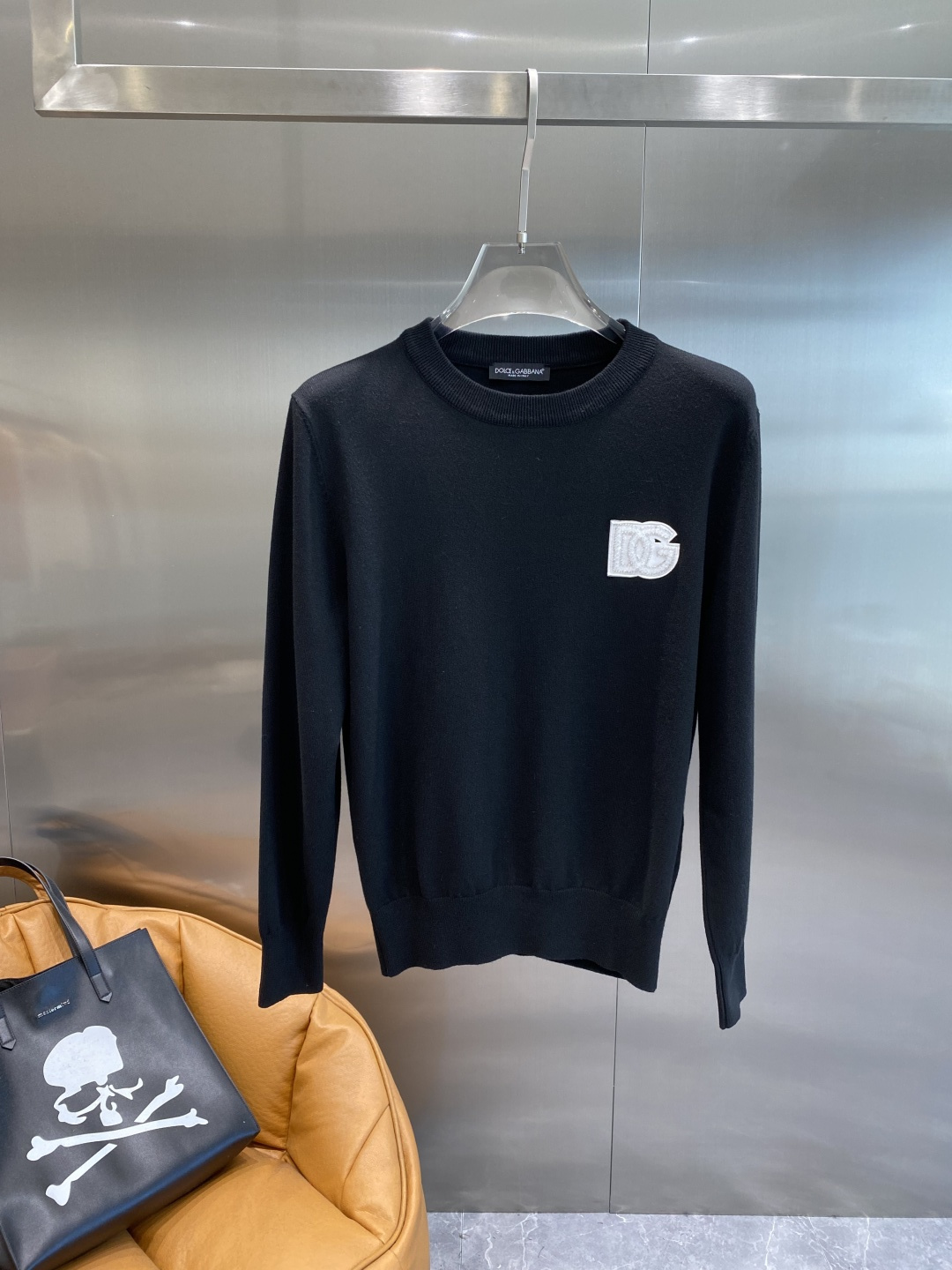 《𝙉𝙚𝙬🤍🖤DG家》2025秋冬新款毛衣 高品质意大利进口面料，高密度针织，时尚百搭毛衣，帅气十足。经典