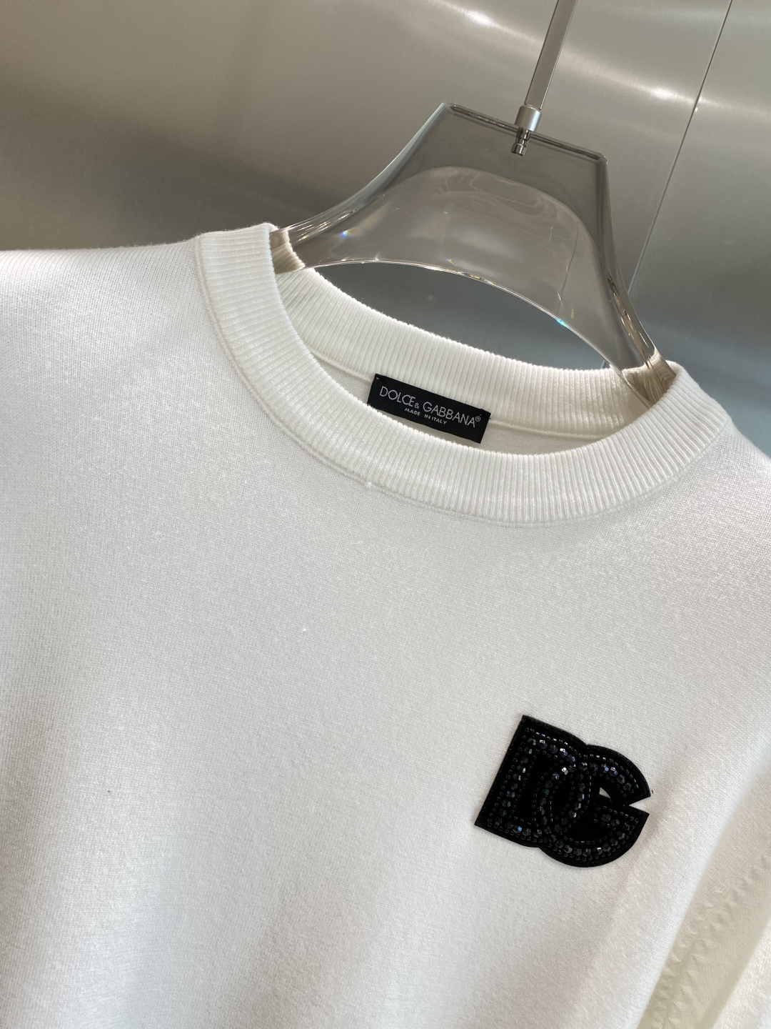 《𝙉𝙚𝙬🤍🖤DG家》2025秋冬新款毛衣 高品质意大利进口面料，高密度针织，时尚百搭毛衣，帅气十足。经典