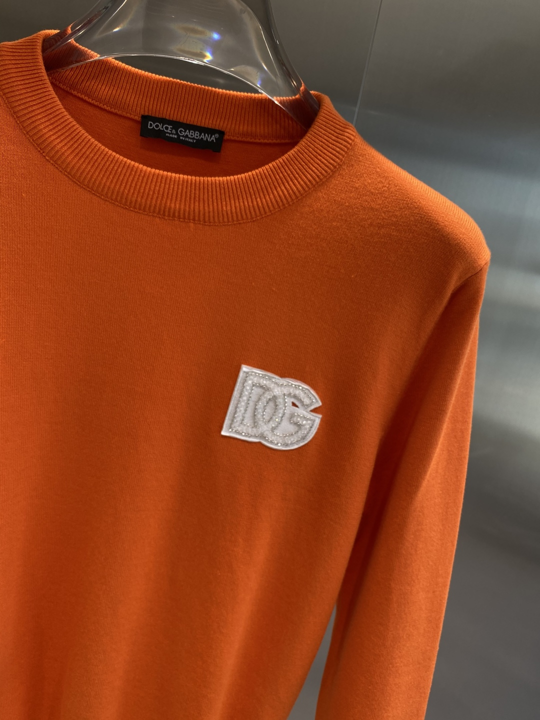 《𝙉𝙚𝙬🤍🖤DG家》2025秋冬新款毛衣 高品质意大利进口面料，高密度针织，时尚百搭毛衣，帅气十足。经典