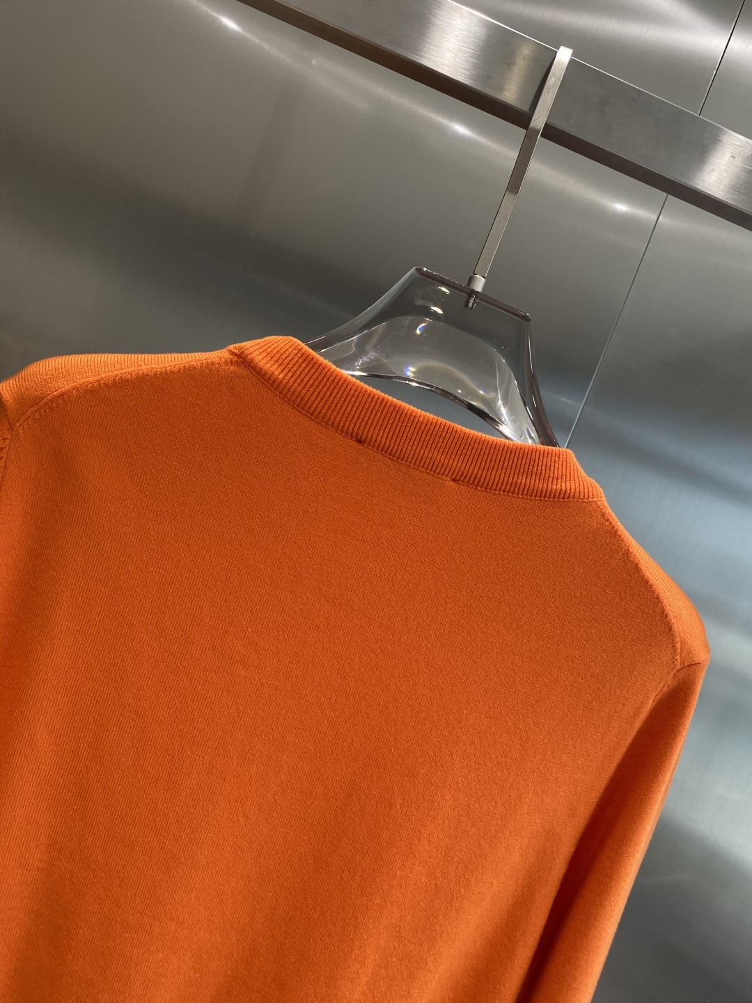 《𝙉𝙚𝙬🤍🖤DG家》2025秋冬新款毛衣 高品质意大利进口面料，高密度针织，时尚百搭毛衣，帅气十足。经典