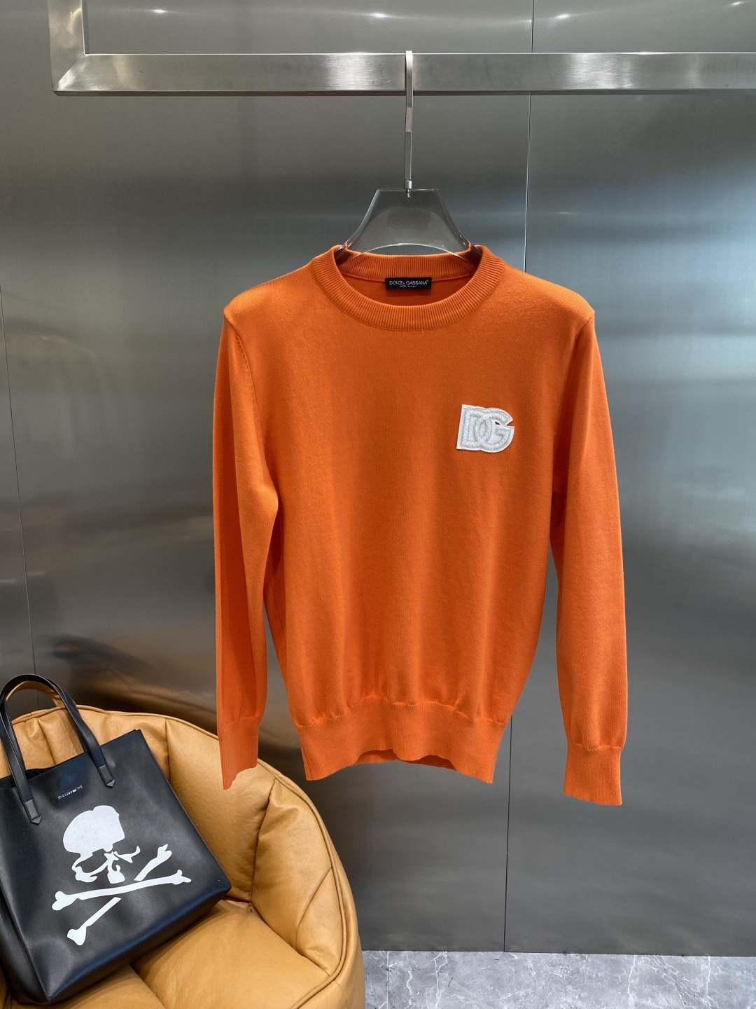 《𝙉𝙚𝙬🤍🖤DG家》2025秋冬新款毛衣 高品质意大利进口面料，高密度针织，时尚百搭毛衣，帅气十足。经典