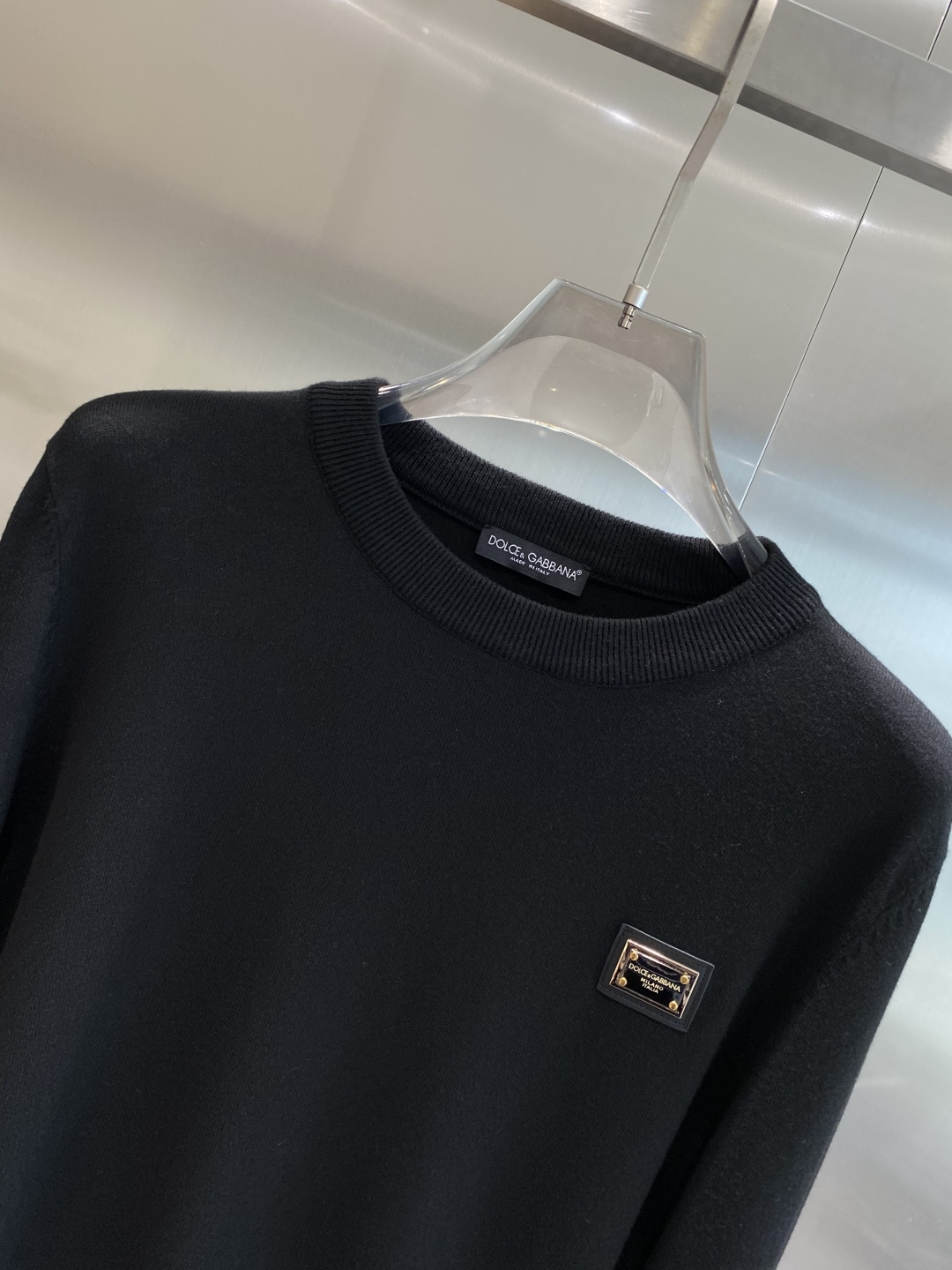 《𝙉𝙚𝙬🤍🖤DG家》2025秋冬新款毛衣 高品质意大利进口面料，高密度针织，时尚百搭毛衣，帅气十足。经典