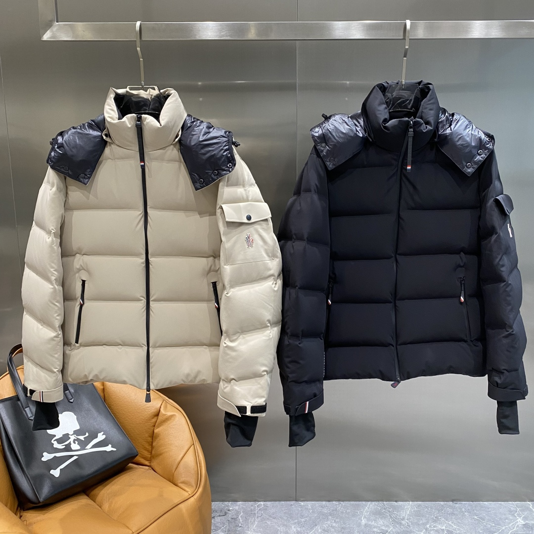 NO:650680,'Mengjia' exclusively supplies new autumn and winter down jackets in 2025. Trading company channels are rare. It is a must-have warm item for cooling weather. It can be worn for daily or outdoor sports. It is wear-resistant, scratch-resistant and easy to care for. It is paired with large square quilting technology to create a fluffy and plump overall effect. It also has a strong thermal insulation and temperature locking effect, so that you are not afraid of the cold outdoor weather in autumn and winter! Sizes M-3XL, down jacket, alexander wang19860909《蒙家》 2025独家专供秋冬新款羽绒服.贸易公司渠道稀出,降温天气必备的保暖单品,不论是日常还是户外运动都能穿.耐磨防刮易打理,在搭配大方格绗缝工艺,打造蓬松饱满的整体效果,兼顾强悍的保暖锁温效果,让你无惧秋冬季寒冷的户外天气! 尺码M-3XL隔天,,down jacket,alexander wang,Men's clothing