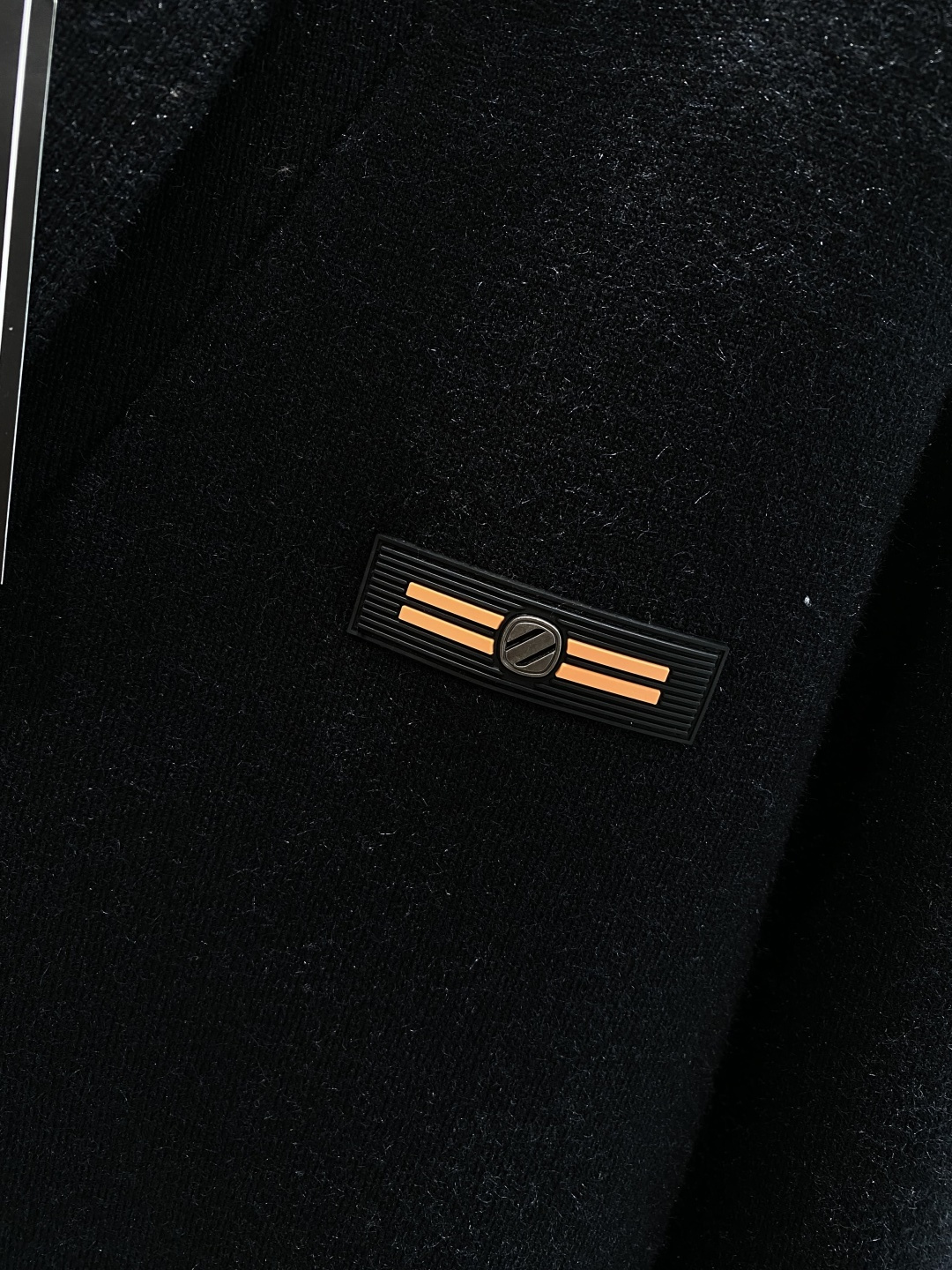 🌾 《𝙉𝙚𝙬🤍🖤杰尼家》开衫新款针织毛衣衫，彰显2025秋冬秀场的 主题。责任采购羊毛成就换季时节的典雅