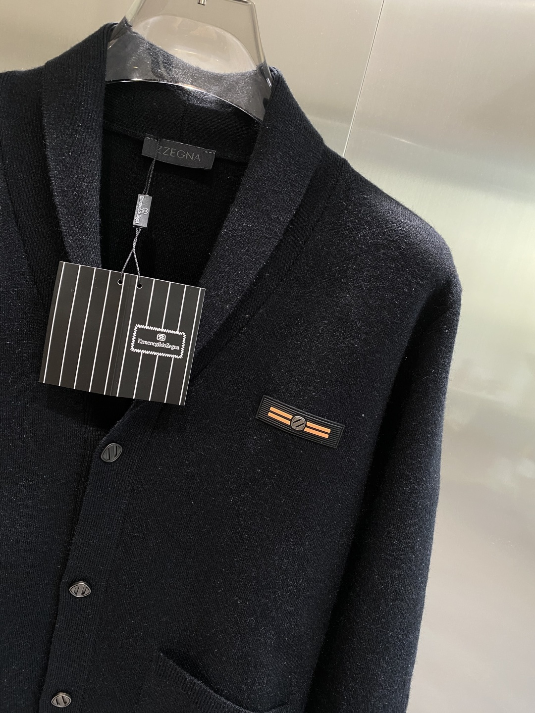 🌾 《𝙉𝙚𝙬🤍🖤杰尼家》开衫新款针织毛衣衫，彰显2025秋冬秀场的 主题。责任采购羊毛成就换季时节的典雅