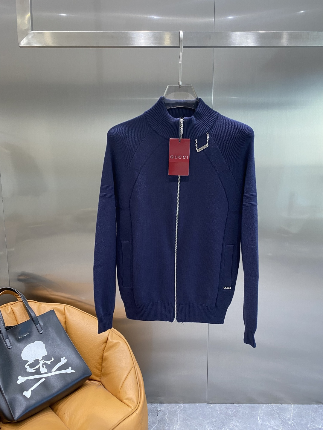 🌾 《𝙉𝙚𝙬🤍🖤古家》25ss秋冬 最新最顶级开衫羊毛针织衫开衫毛衣，精致配色融合新款潮开衫，最顶级的品