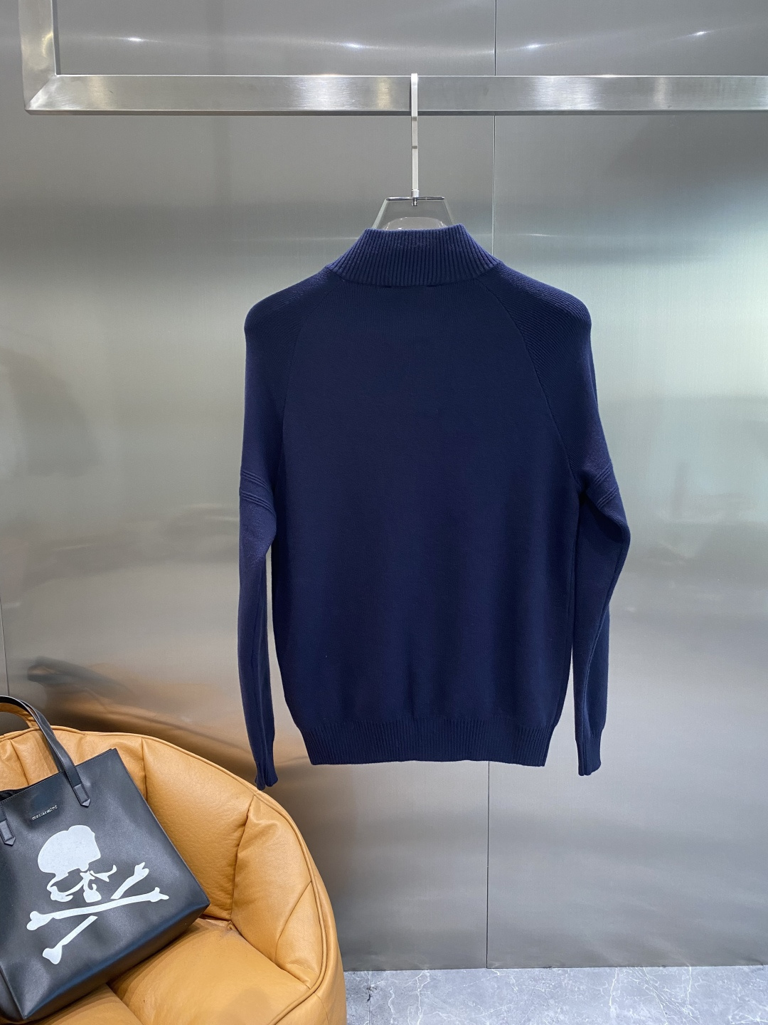 🌾 《𝙉𝙚𝙬🤍🖤古家》25ss秋冬 最新最顶级开衫羊毛针织衫开衫毛衣，精致配色融合新款潮开衫，最顶级的品