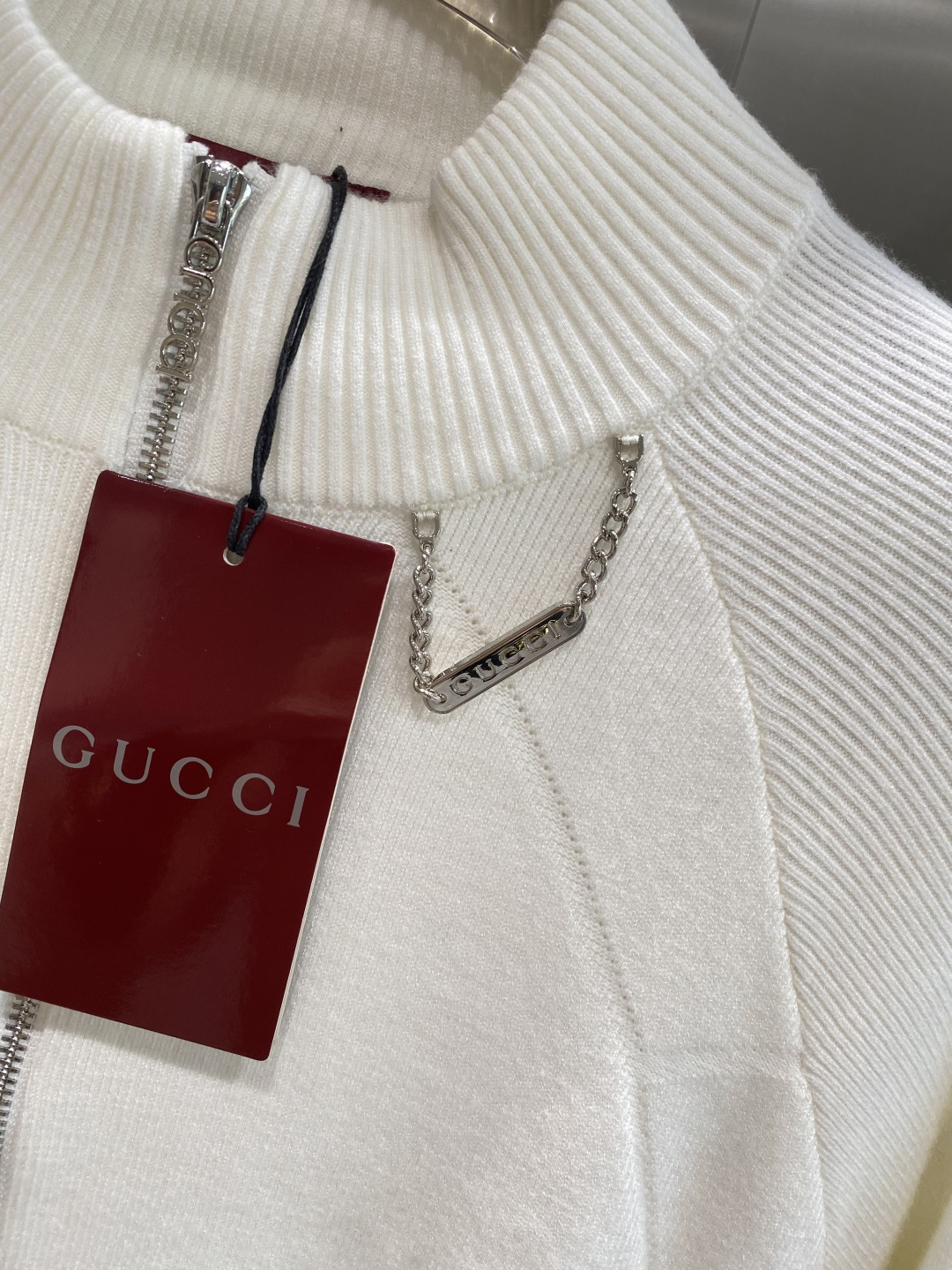 🌾 《𝙉𝙚𝙬🤍🖤古家》25ss秋冬 最新最顶级开衫羊毛针织衫开衫毛衣，精致配色融合新款潮开衫，最顶级的品