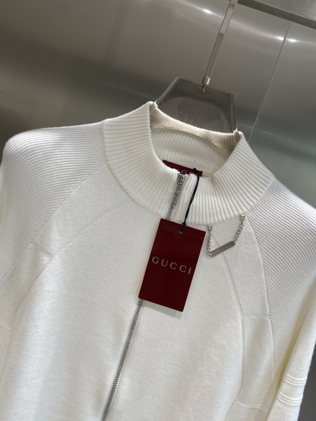 🌾 《𝙉𝙚𝙬🤍🖤古家》25ss秋冬 最新最顶级开衫羊毛针织衫开衫毛衣，精致配色融合新款潮开衫，最顶级的品