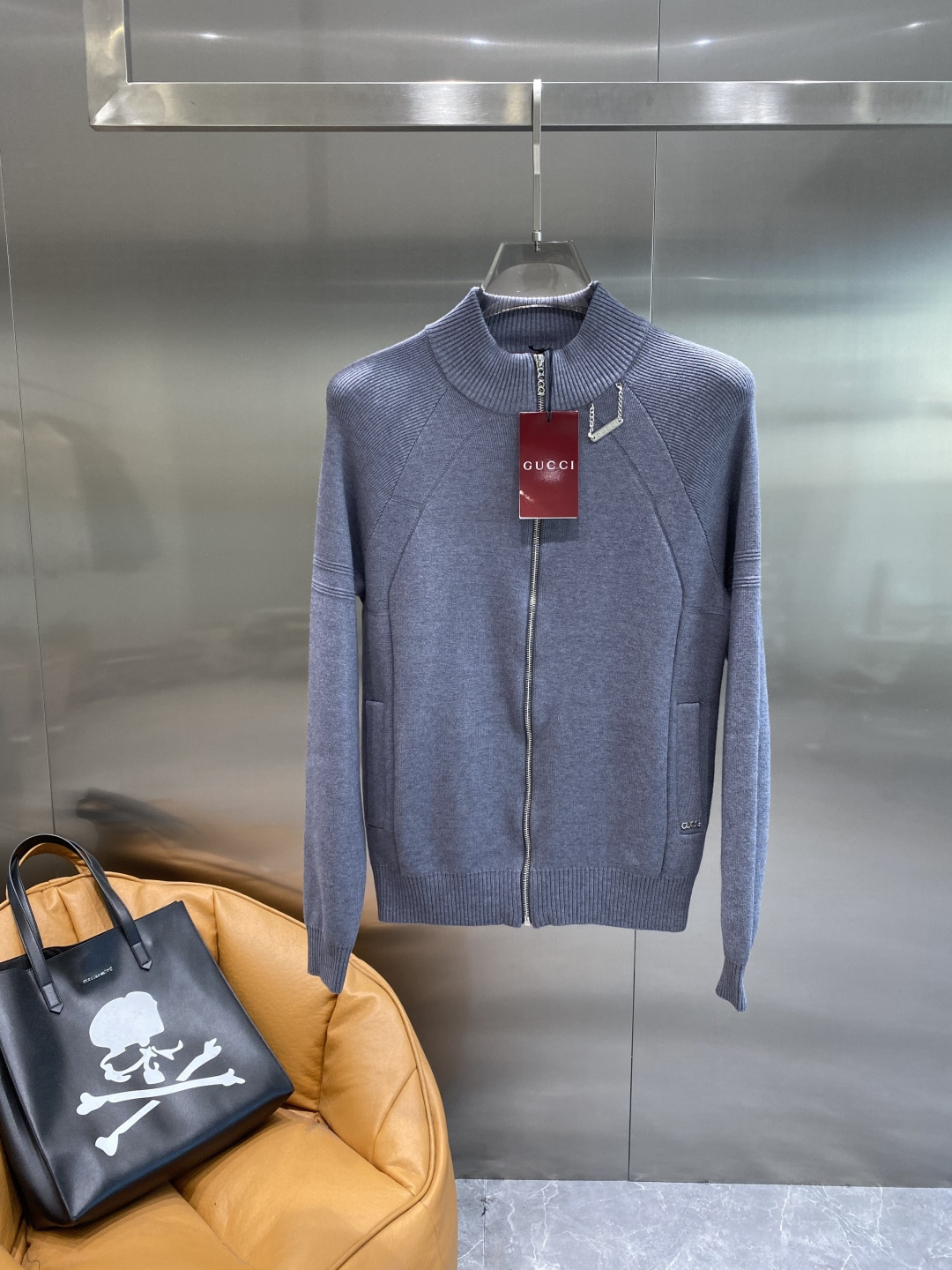 🌾 《𝙉𝙚𝙬🤍🖤古家》25ss秋冬 最新最顶级开衫羊毛针织衫开衫毛衣，精致配色融合新款潮开衫，最顶级的品