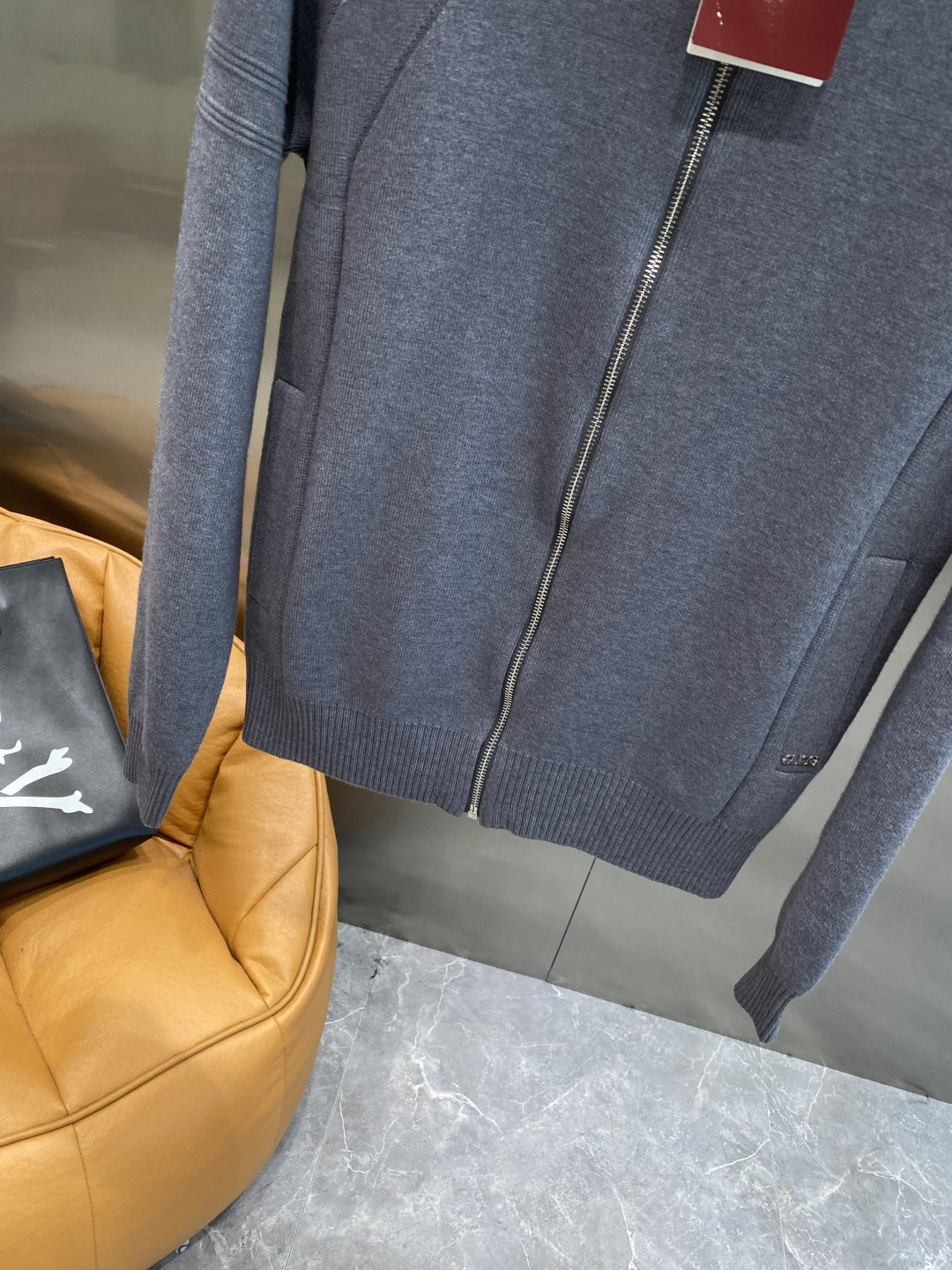 🌾 《𝙉𝙚𝙬🤍🖤古家》25ss秋冬 最新最顶级开衫羊毛针织衫开衫毛衣，精致配色融合新款潮开衫，最顶级的品