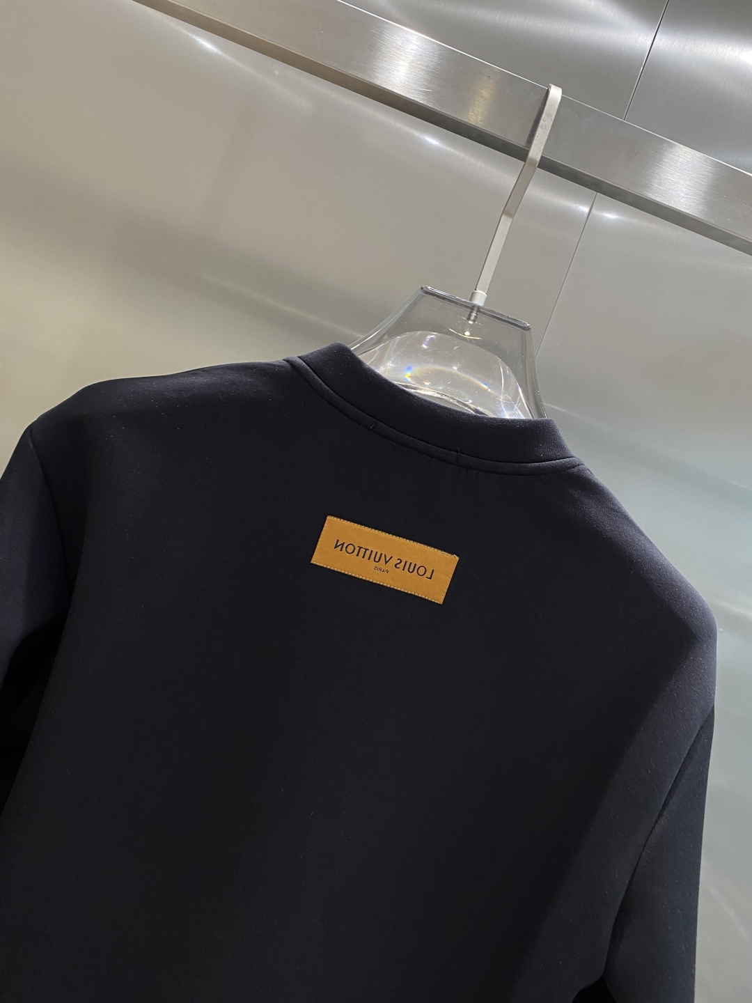 🌾 《𝙉𝙚𝙬🤍🖤驴家》25秋冬新品空气层 圆领卫衣，正面品牌标识设计，创意重释品牌标志性设计，采用400