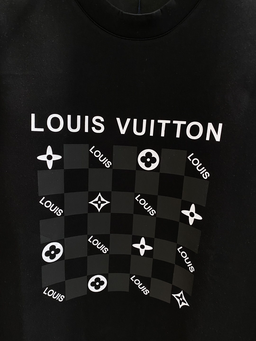 🌾 《𝙉𝙚𝙬🤍🖤驴家》25秋冬新品空气层 圆领卫衣，正面品牌标识设计，创意重释品牌标志性设计，采用400