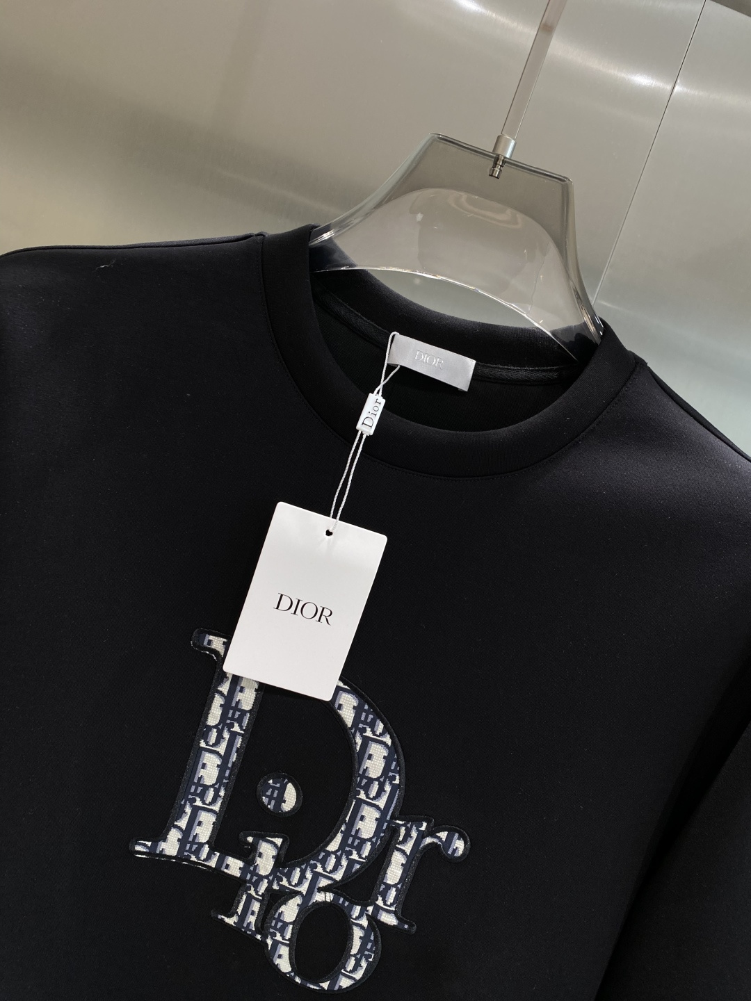 🌾 《𝙉𝙚𝙬🤍🖤迪家》25秋冬新品空气层 圆领卫衣，正面品牌标识设计，创意重释品牌标志性设计，采用400