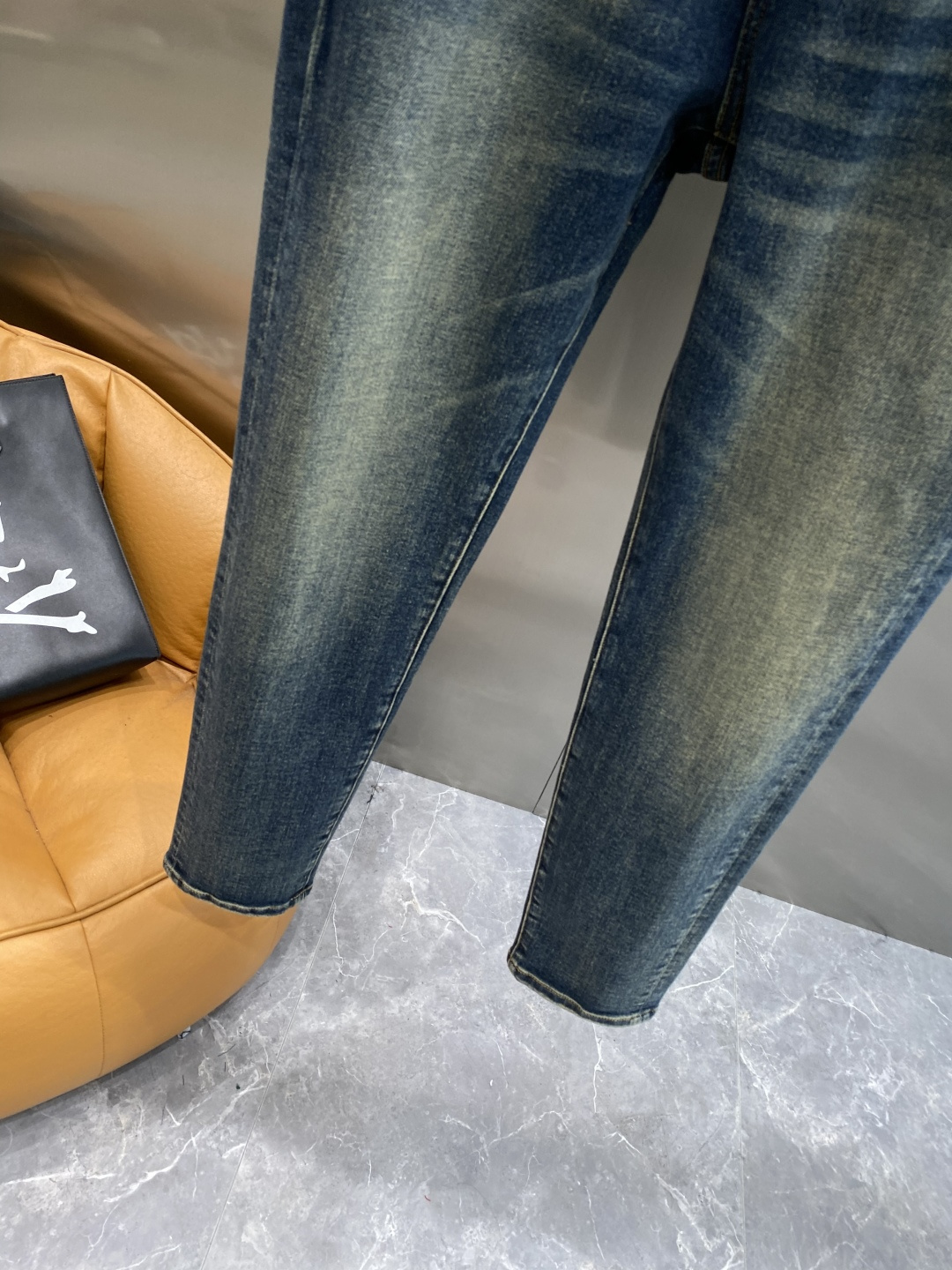 《𝙉𝙚𝙬🤍🖤巴家》25ss秋冬牛仔 超级有范儿的一款牛仔裤，定制原版水洗牛仔面料，独特设计，顶级工艺字母