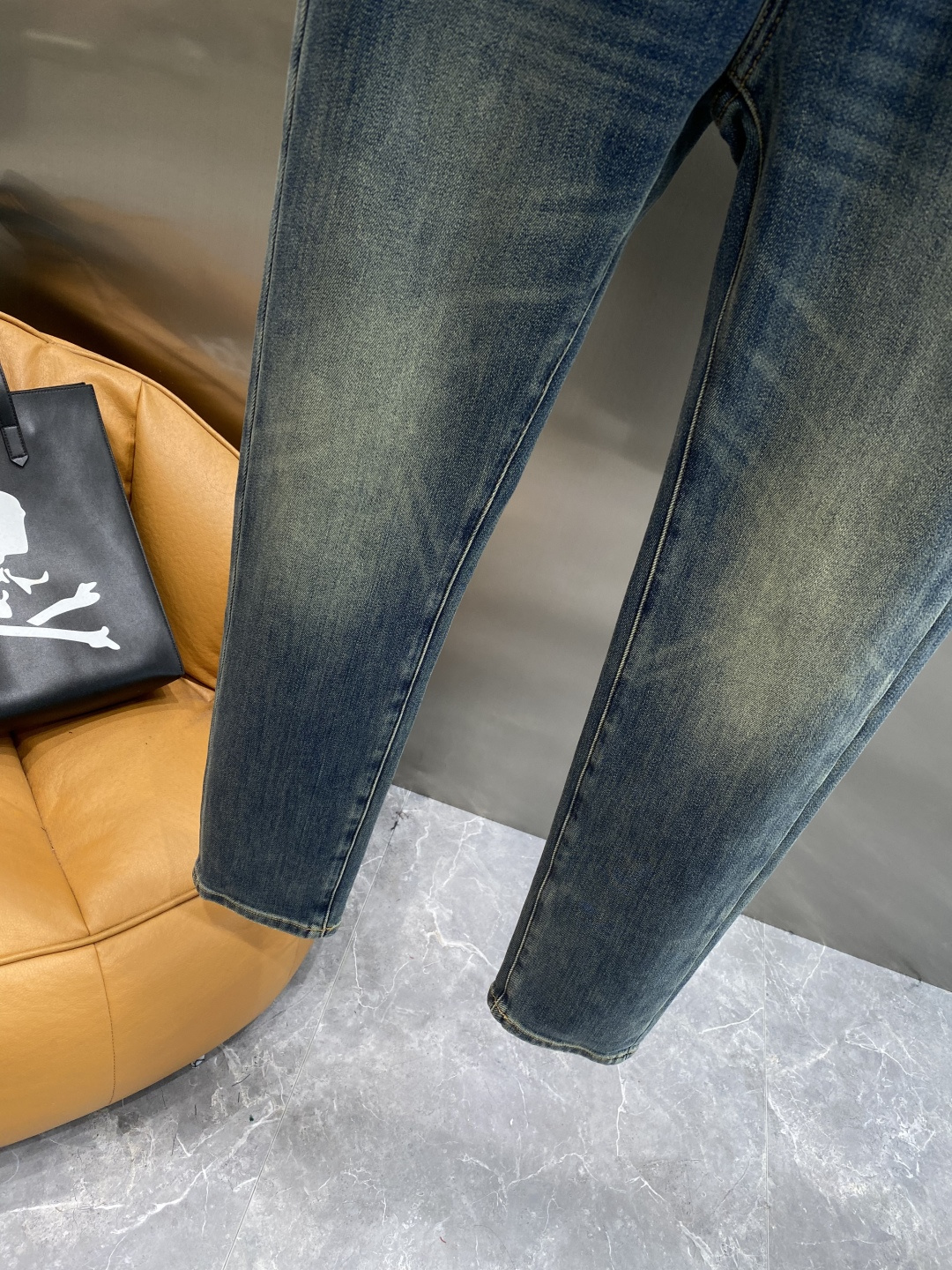 《𝙉𝙚𝙬🤍🖤迪家》25ss秋冬牛仔 超级有范儿的一款牛仔裤，定制原版水洗牛仔面料，独特设计，顶级工艺字母