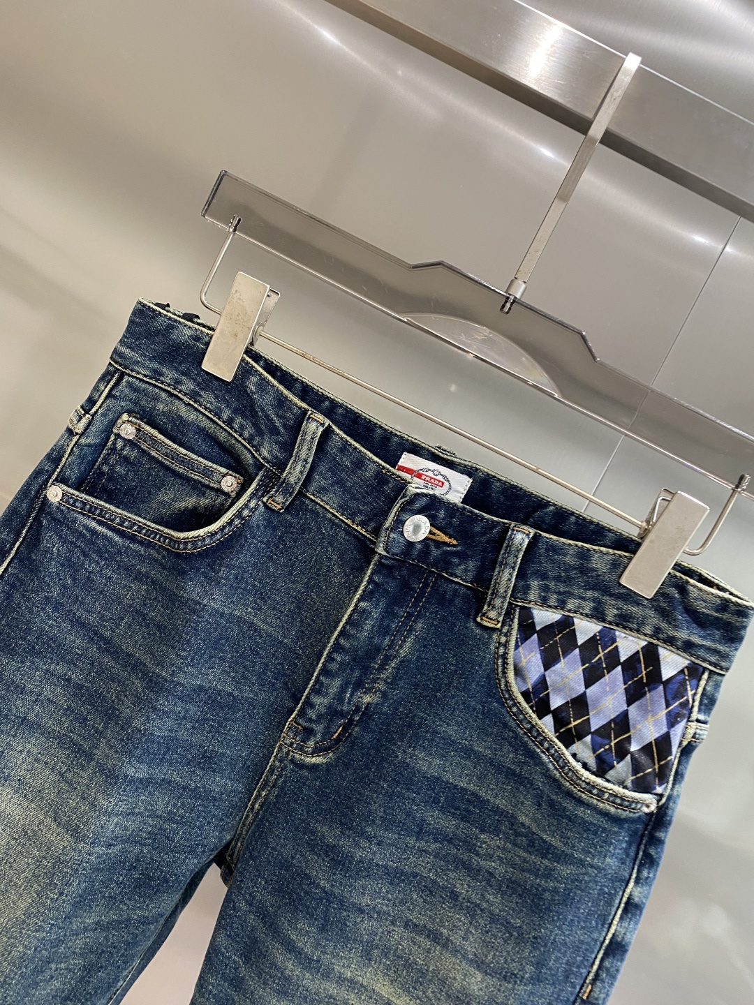 《𝙉𝙚𝙬🤍🖤普家》25ss秋冬牛仔 超级有范儿的一款牛仔裤，定制原版水洗牛仔面料，独特设计，顶级工艺字母