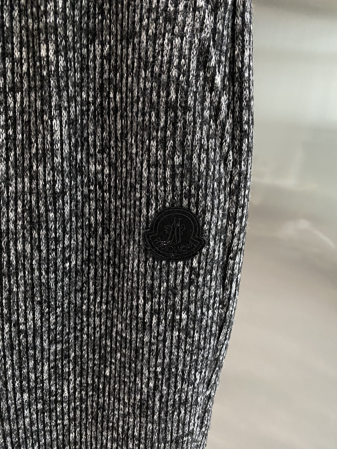 《𝙉𝙚𝙬🤍🖤蒙家》2025专柜新品大爆款高端休闲裤松紧裤！奢华品牌logo重工艺点缀 随意进出专柜，高端