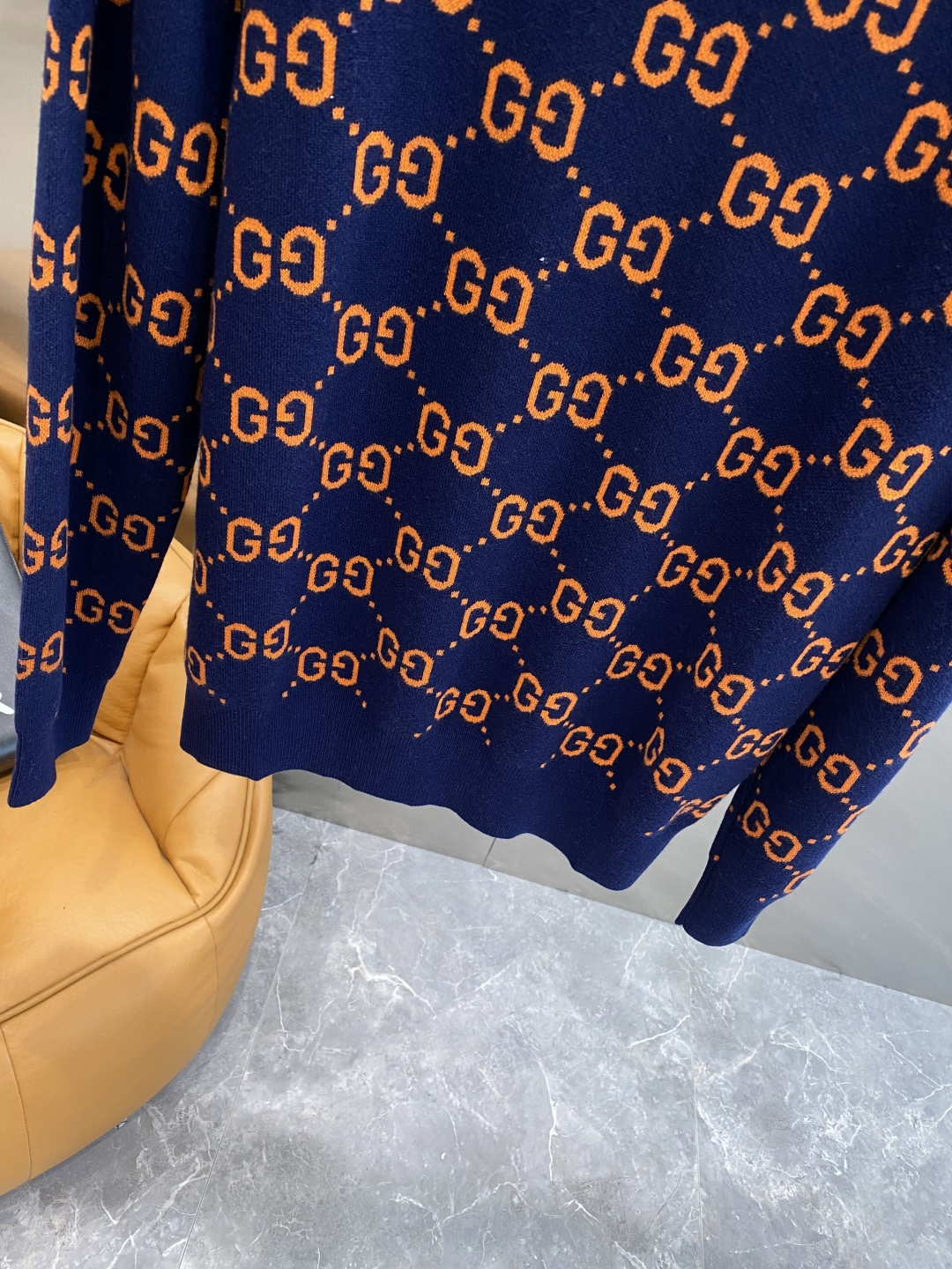 《𝙉𝙚𝙬🤍🖤古家》2025官网秋冬季最新毛衣，专柜同步在售爆款！特供羊毛混纺面料.手感舒适.可直接接触皮